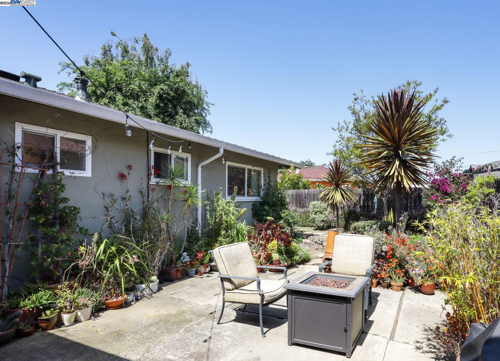 Detail Gallery Image 15 of 17 For 554 Evangeline Way, Hayward,  CA 94544 - 3 Beds | 2 Baths