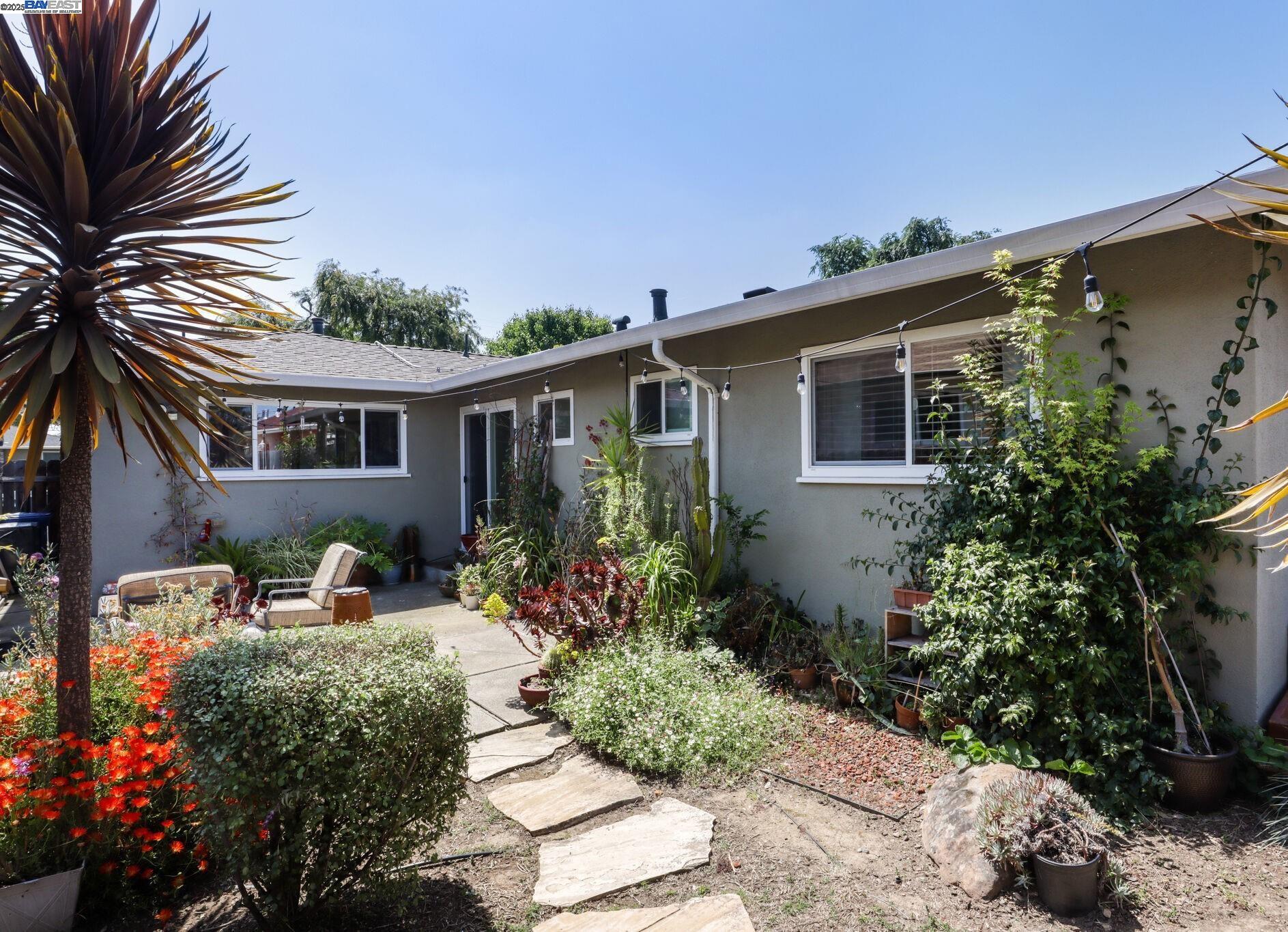 Detail Gallery Image 16 of 17 For 554 Evangeline Way, Hayward,  CA 94544 - 3 Beds | 2 Baths