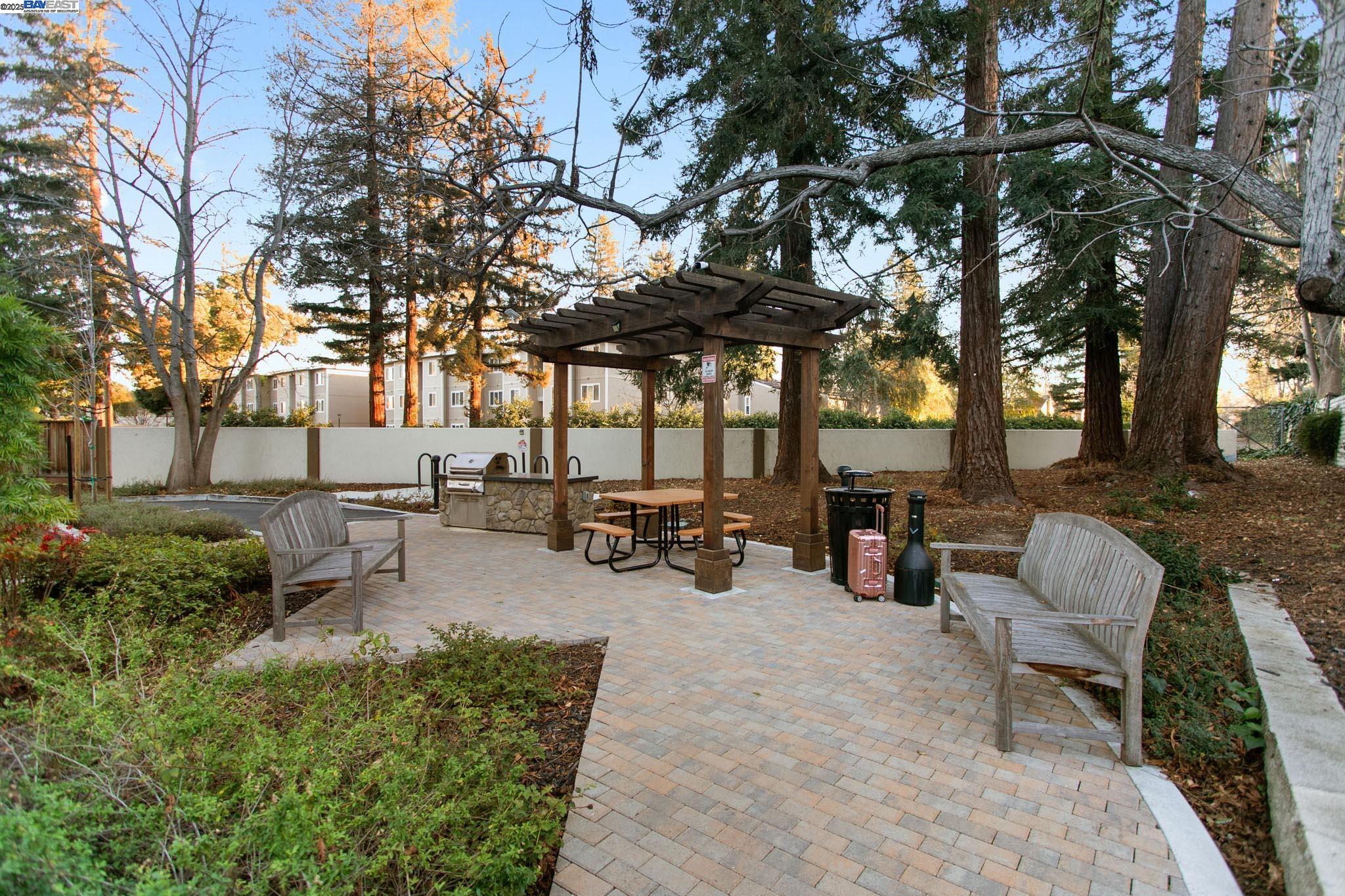 Detail Gallery Image 41 of 49 For 1032 Barberry Ter, Sunnyvale,  CA 94086 - 4 Beds | 3/1 Baths