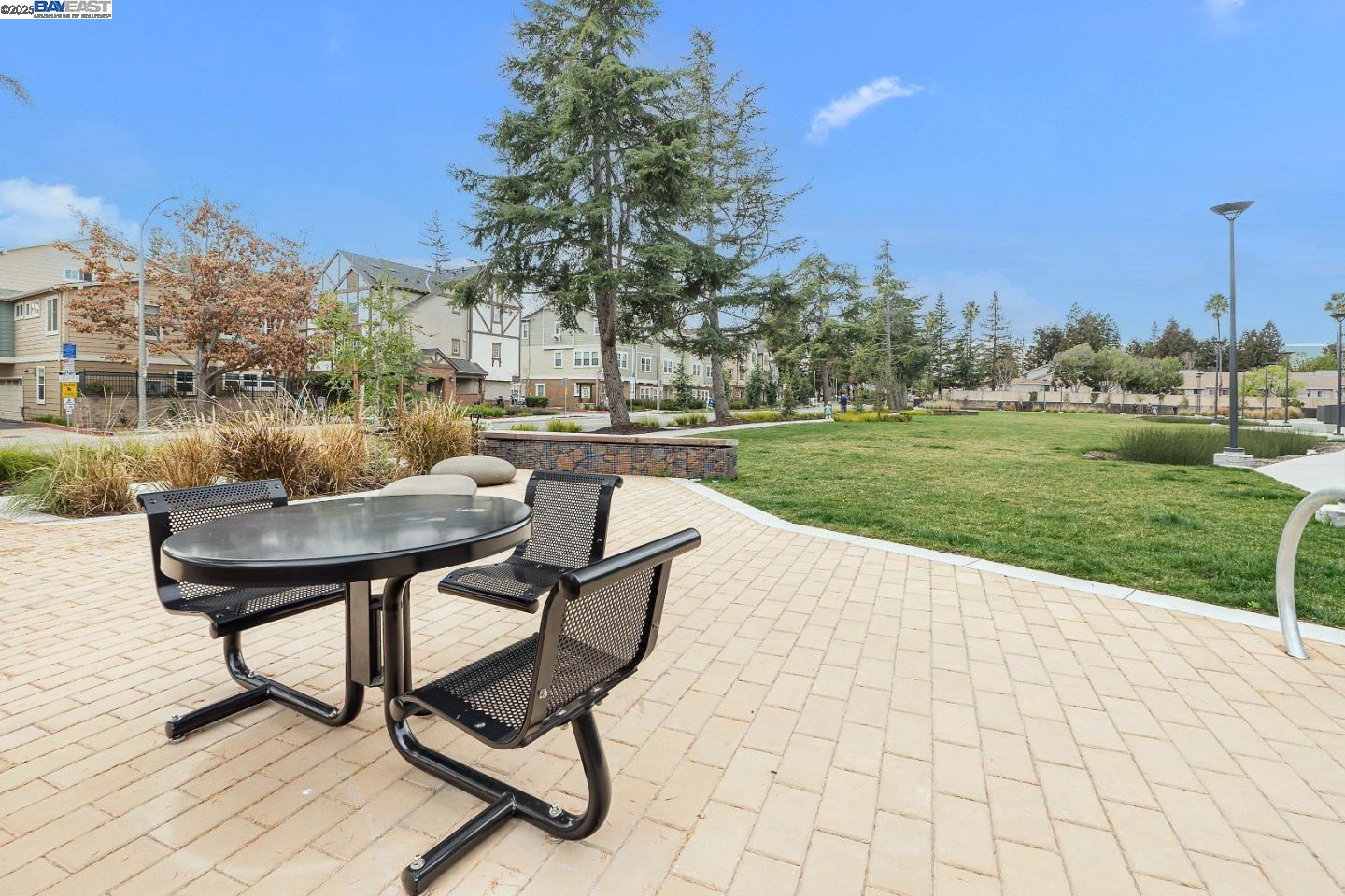 Detail Gallery Image 43 of 49 For 1032 Barberry Ter, Sunnyvale,  CA 94086 - 4 Beds | 3/1 Baths