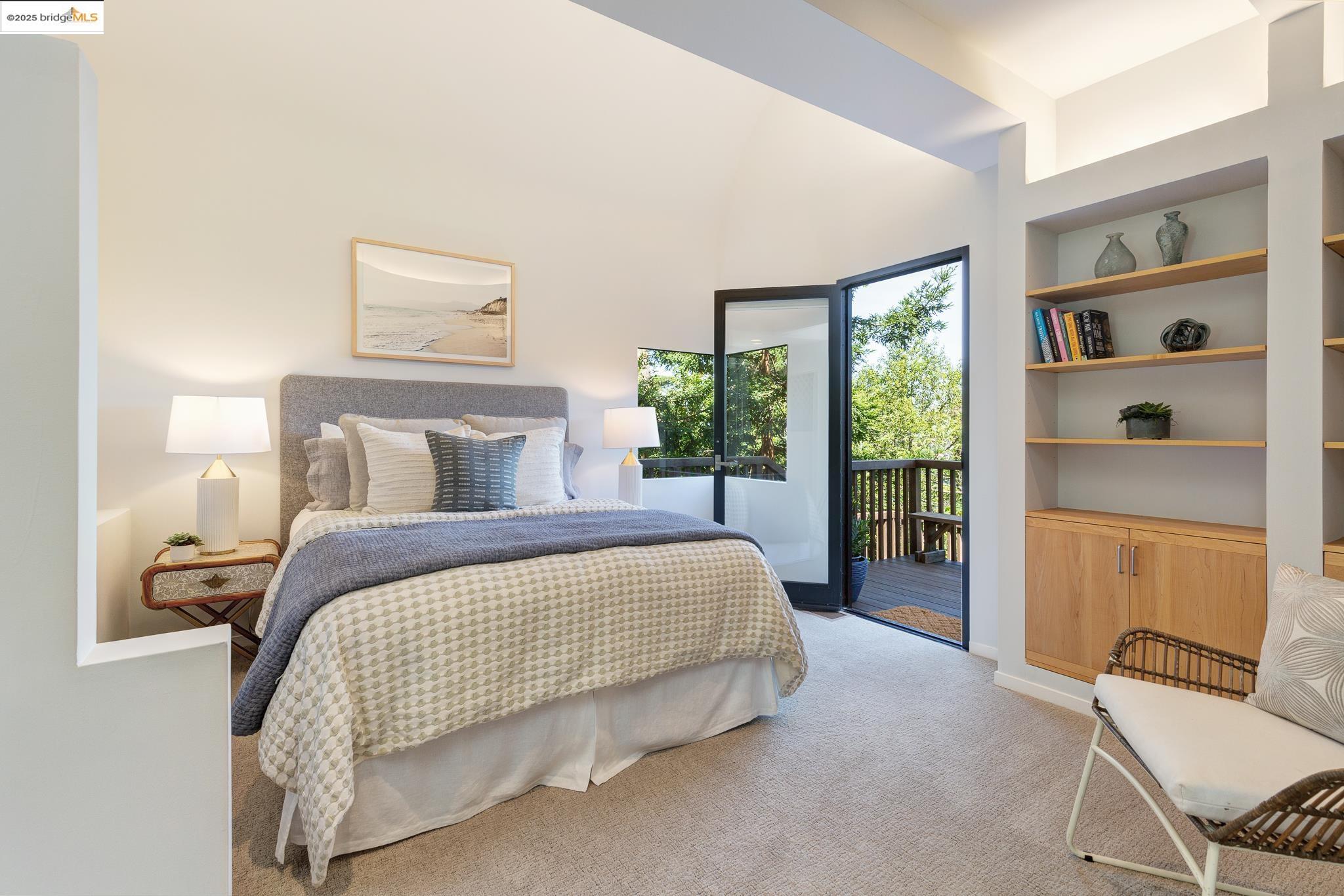20 Ascot Ct, Oakland, California 94611, 3 Bedrooms Bedrooms, 7 Rooms Rooms,2 BathroomsBathrooms,Residential,For Sale,20 Ascot Ct,41097253