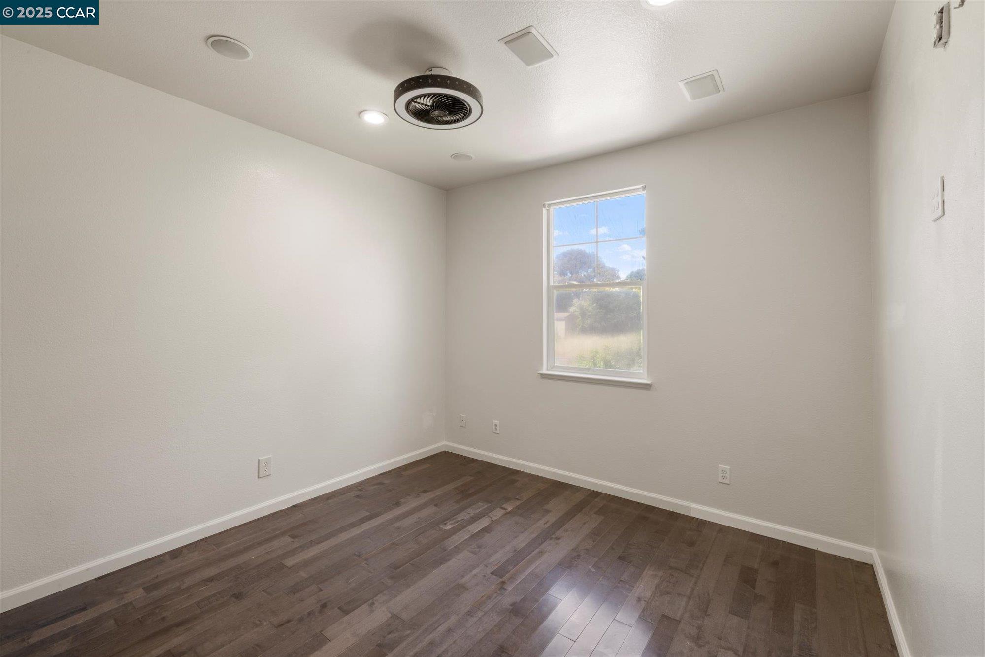 Detail Gallery Image 47 of 55 For 272 Appian Village Dr, El Sobrante,  CA 94803 - 4 Beds | 2/1 Baths