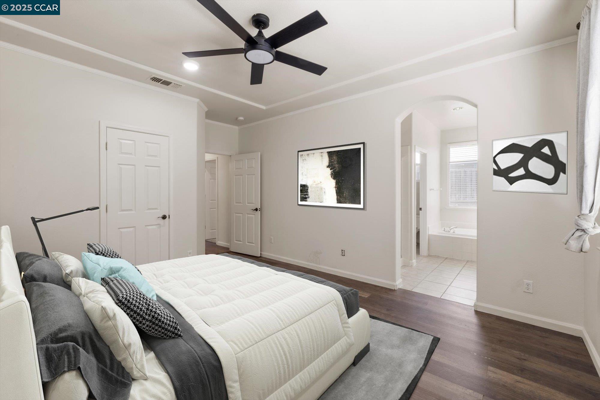 Detail Gallery Image 8 of 55 For 272 Appian Village Dr, El Sobrante,  CA 94803 - 4 Beds | 2/1 Baths