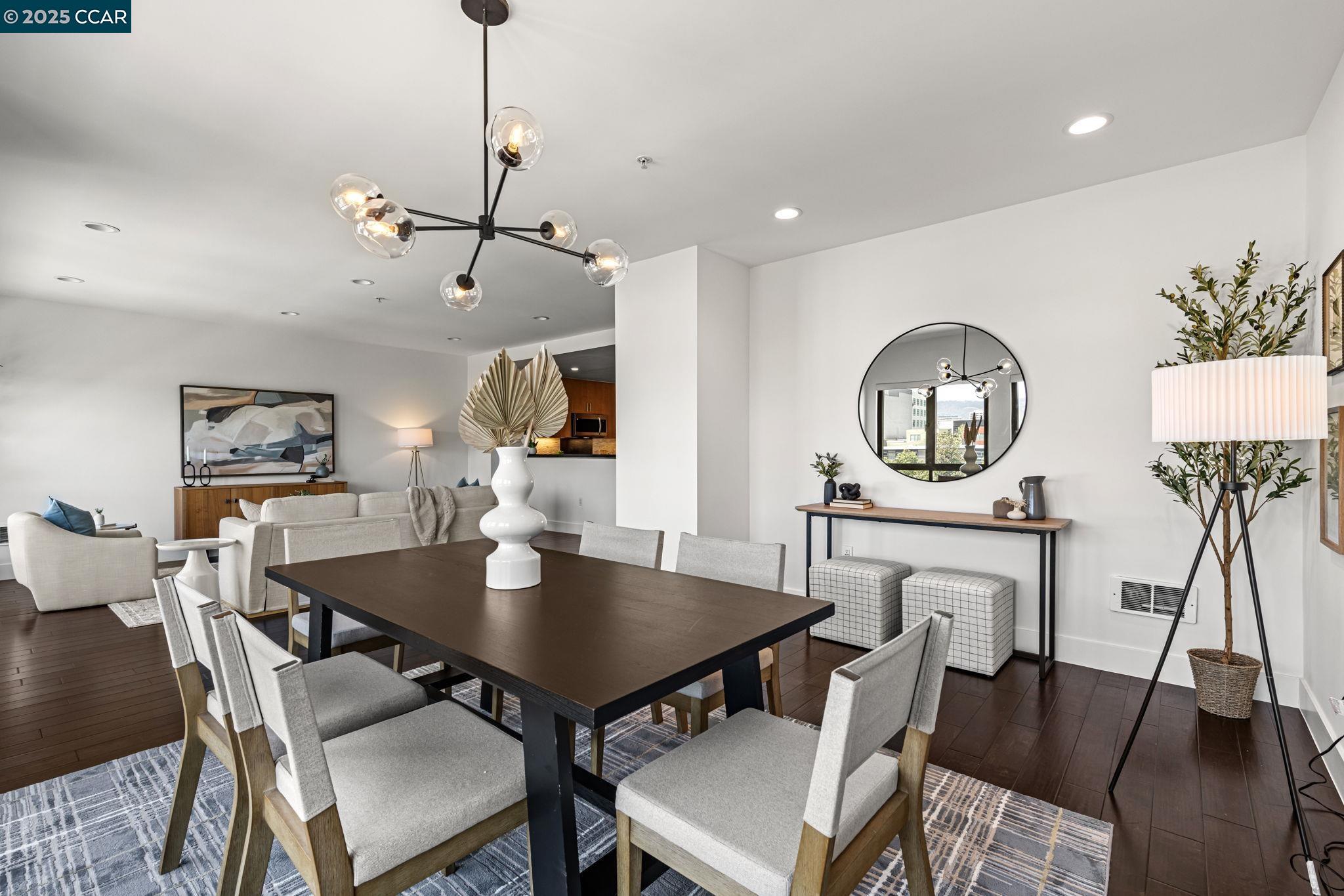 Detail Gallery Image 13 of 56 For 438 W Grand Ave #410,  Oakland,  CA 94612 - 2 Beds | 2/1 Baths