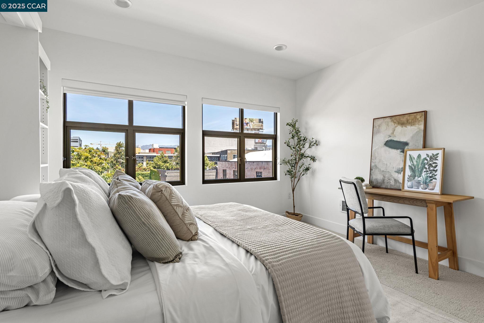 Detail Gallery Image 22 of 56 For 438 W Grand Ave #410,  Oakland,  CA 94612 - 2 Beds | 2/1 Baths