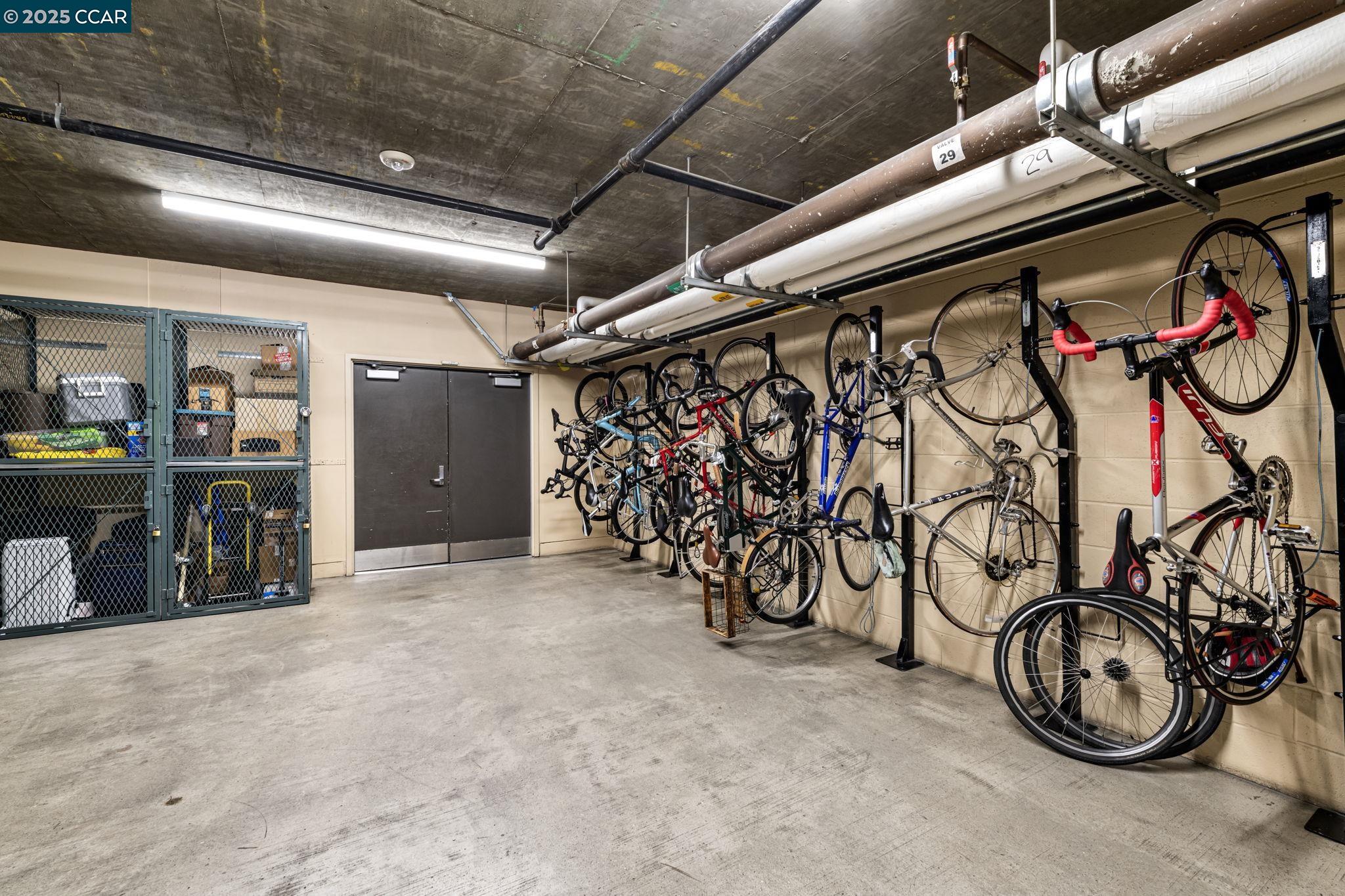Detail Gallery Image 38 of 56 For 438 W Grand Ave #410,  Oakland,  CA 94612 - 2 Beds | 2/1 Baths