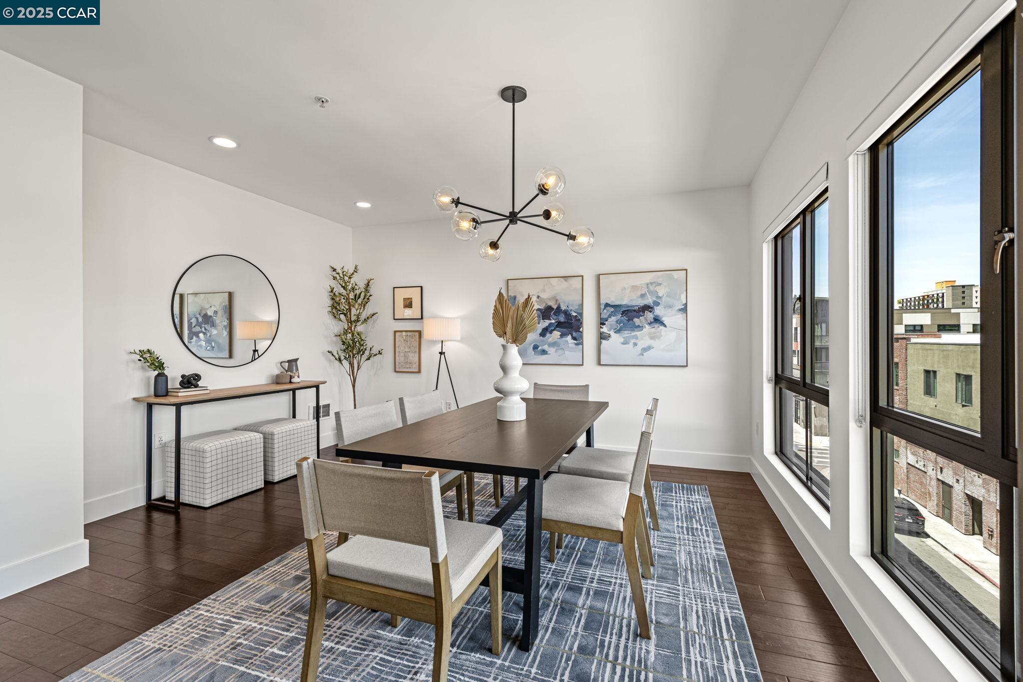 Detail Gallery Image 10 of 56 For 438 W Grand Ave #410,  Oakland,  CA 94612 - 2 Beds | 2/1 Baths