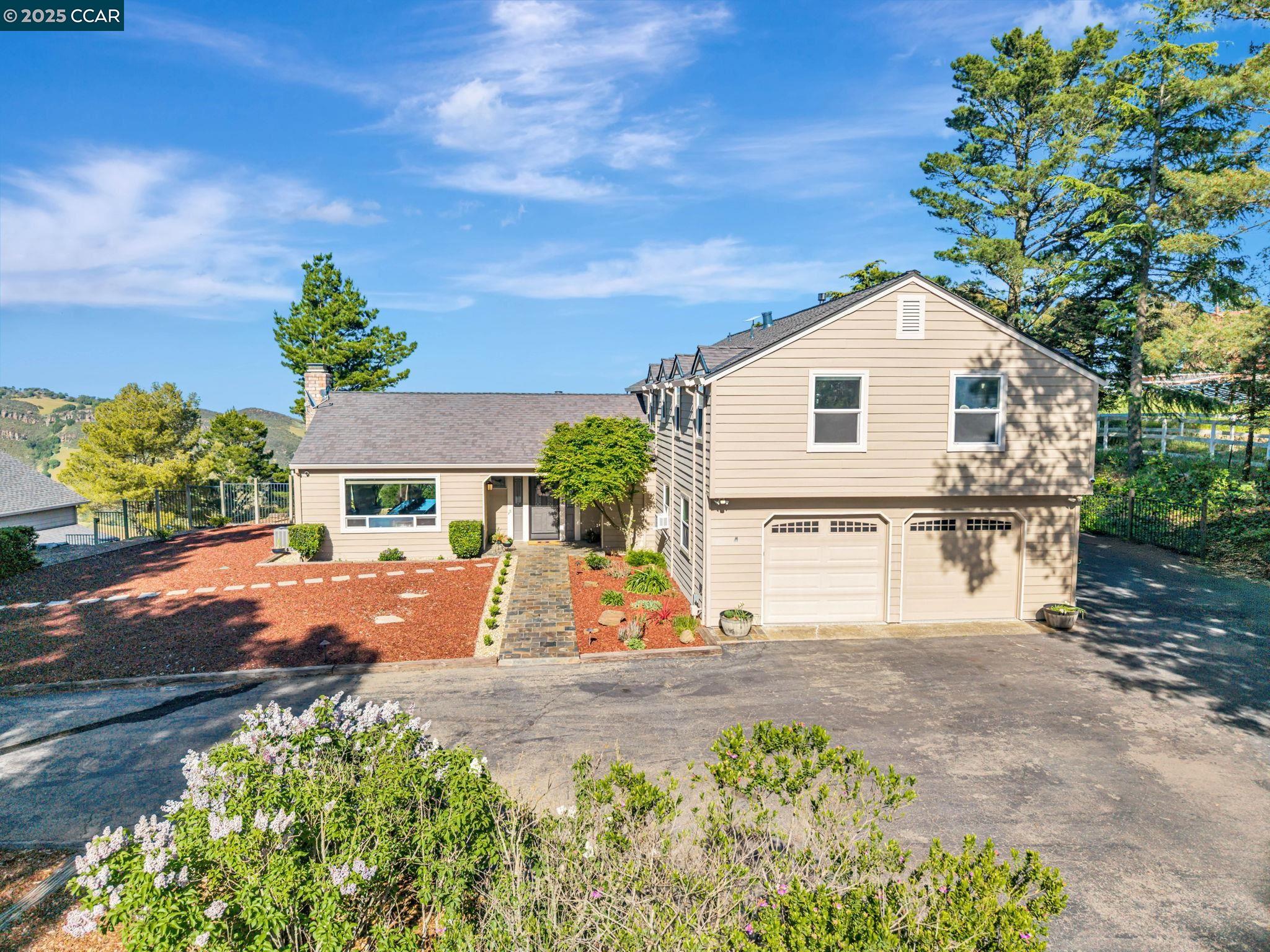 Detail Gallery Image 4 of 60 For 10555 Morgan Territory, Livermore,  CA 94551 - 4 Beds | 2/1 Baths
