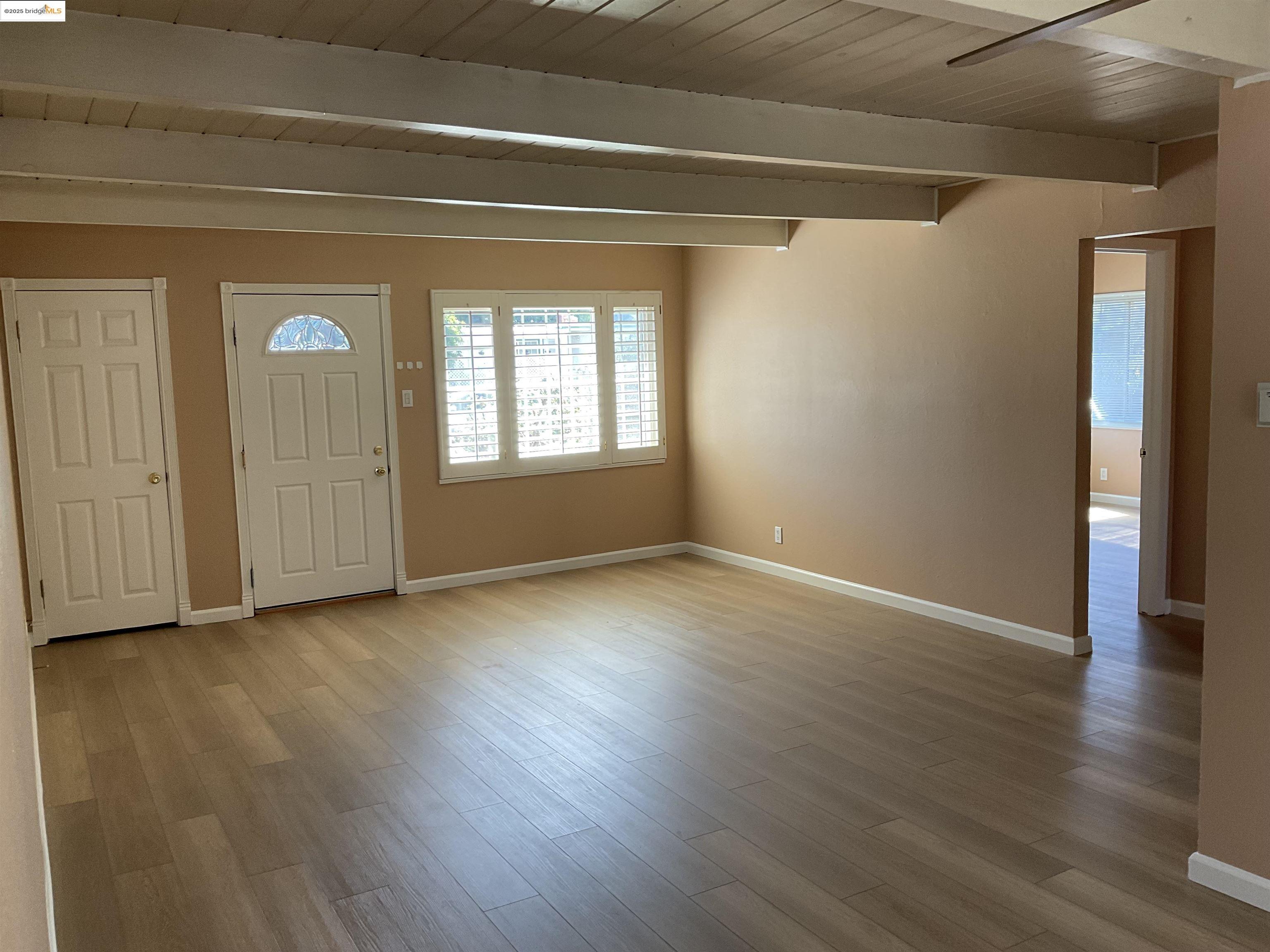 Detail Gallery Image 4 of 7 For 2712 Stamm Drive, Antioch,  CA 94509 - 3 Beds | 1 Baths
