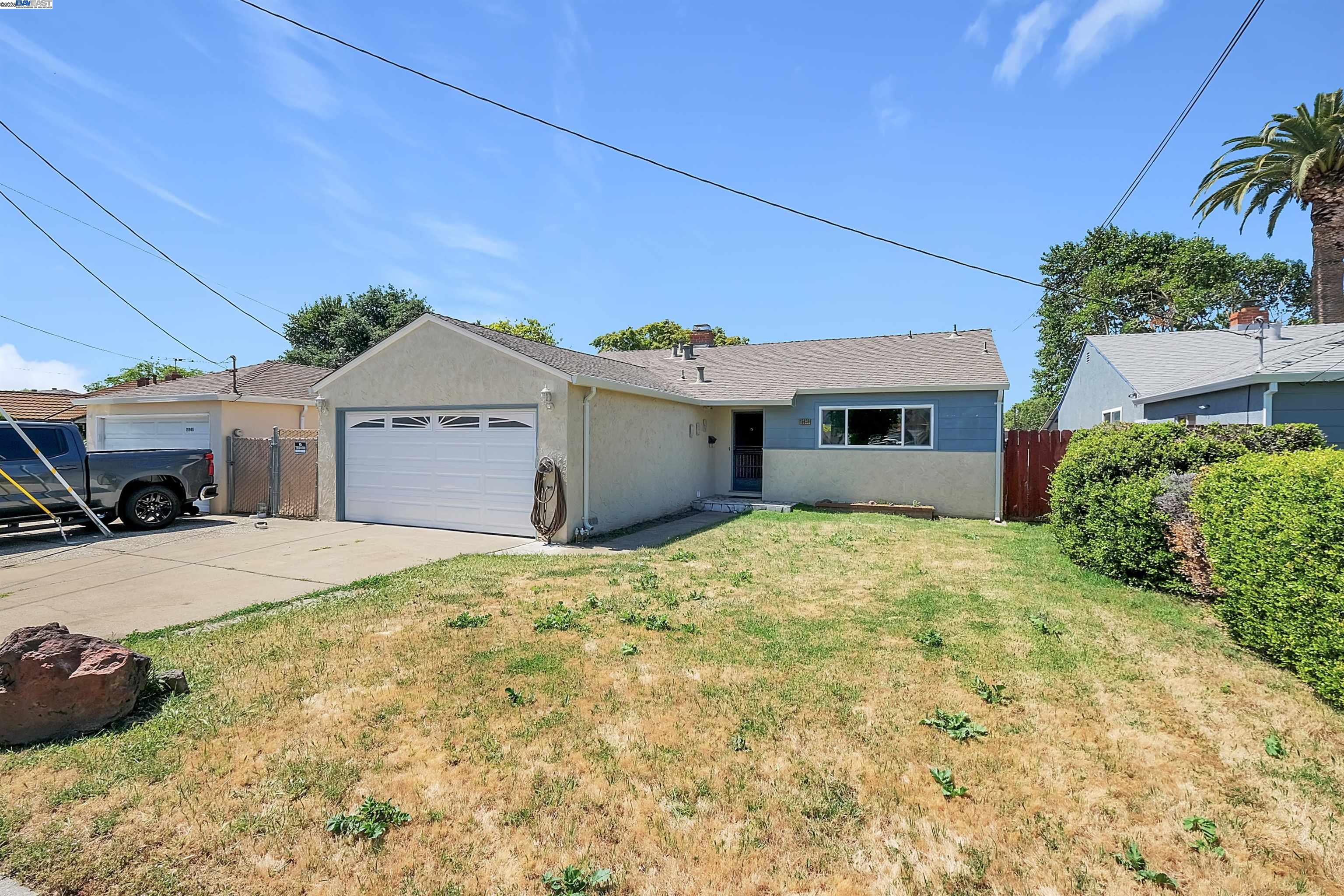 Detail Gallery Image 1 of 29 For 15939 Saint Johns Dr, San Lorenzo,  CA 94580 - 3 Beds | 2 Baths
