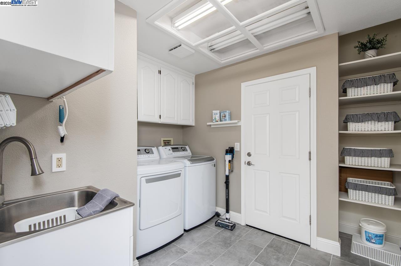Detail Gallery Image 27 of 49 For 2839 Victoria Ridge Ct, Pleasanton,  CA 94566 - 5 Beds | 3 Baths