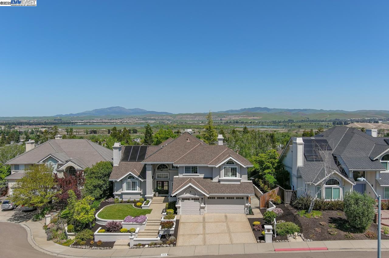 Detail Gallery Image 5 of 49 For 2839 Victoria Ridge Ct, Pleasanton,  CA 94566 - 5 Beds | 3 Baths
