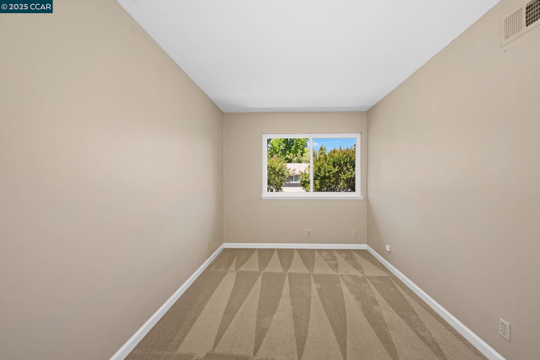 Detail Gallery Image 24 of 38 For 1466 Greenlawn Dr, Danville,  CA 94526 - 4 Beds | 2/1 Baths
