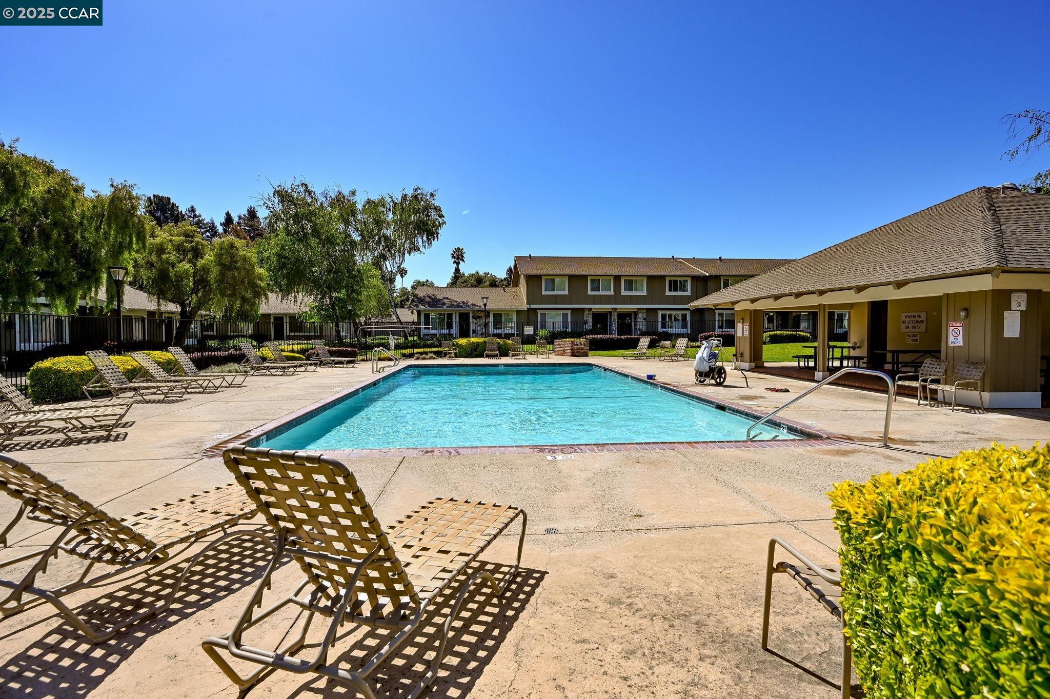 Detail Gallery Image 31 of 38 For 1466 Greenlawn Dr, Danville,  CA 94526 - 4 Beds | 2/1 Baths