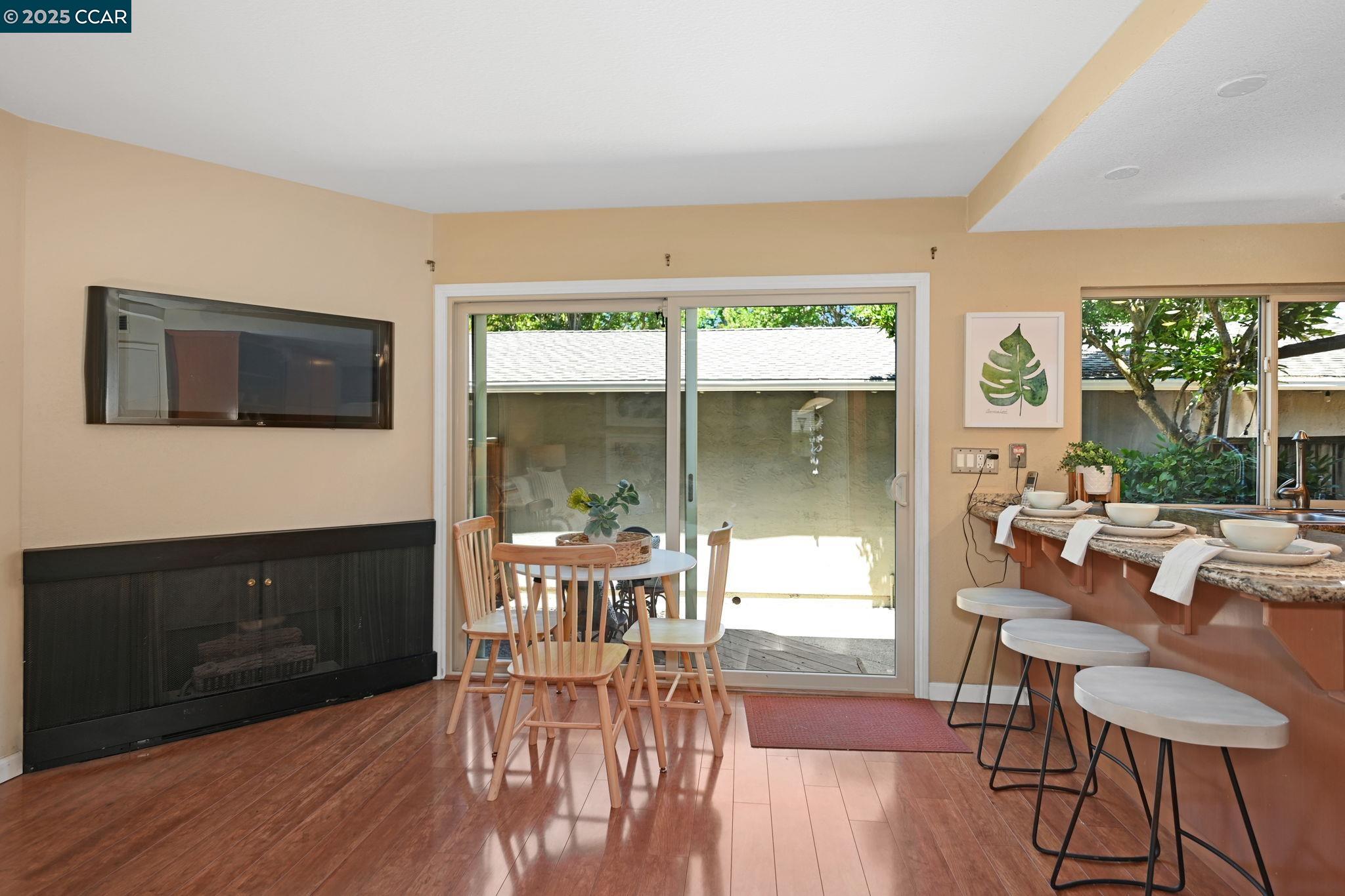 Detail Gallery Image 10 of 38 For 1466 Greenlawn Dr, Danville,  CA 94526 - 4 Beds | 2/1 Baths