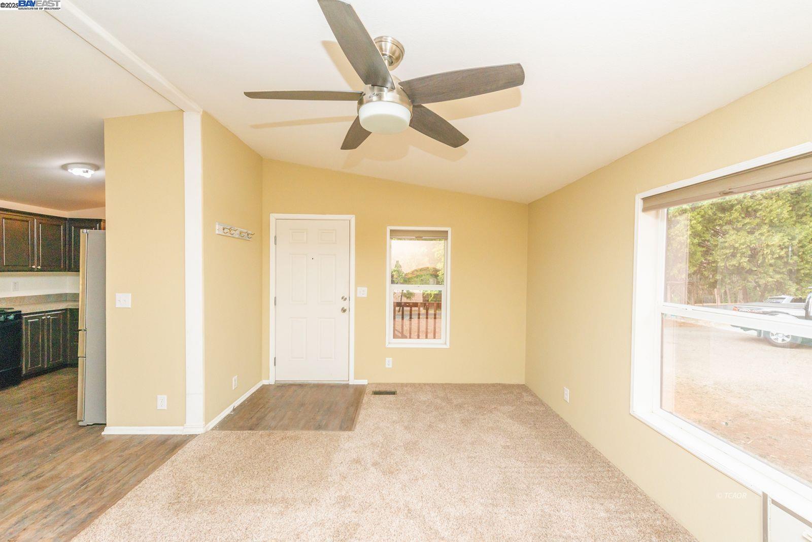 Detail Gallery Image 11 of 46 For 1260 East Weaver Creek Rd, Weaverville,  CA 96093 - 2 Beds | 2 Baths