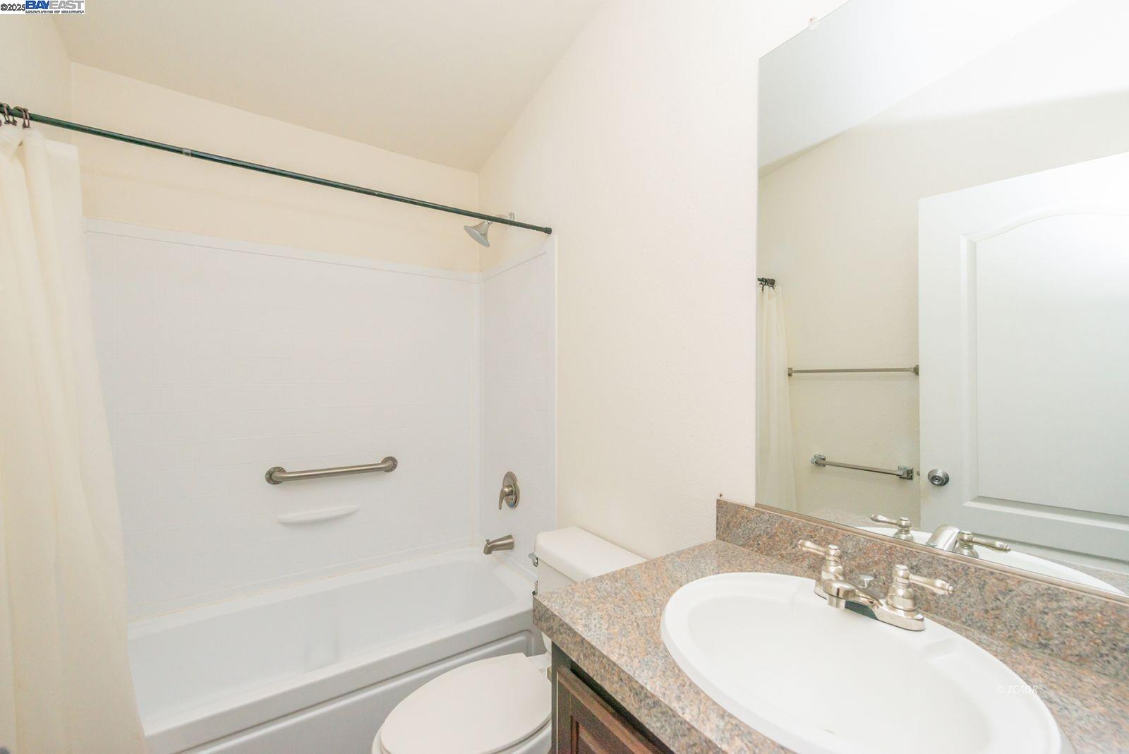 Detail Gallery Image 25 of 46 For 1260 East Weaver Creek Rd, Weaverville,  CA 96093 - 2 Beds | 2 Baths