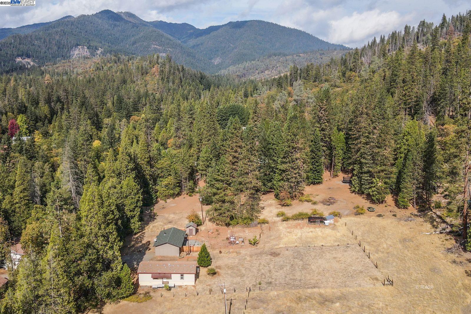 Detail Gallery Image 39 of 46 For 1260 East Weaver Creek Rd, Weaverville,  CA 96093 - 2 Beds | 2 Baths