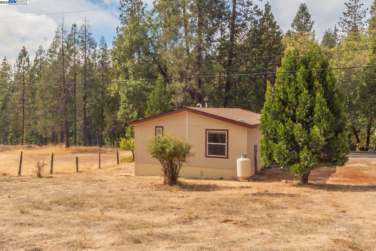 Detail Gallery Image 41 of 46 For 1260 East Weaver Creek Rd, Weaverville,  CA 96093 - 2 Beds | 2 Baths