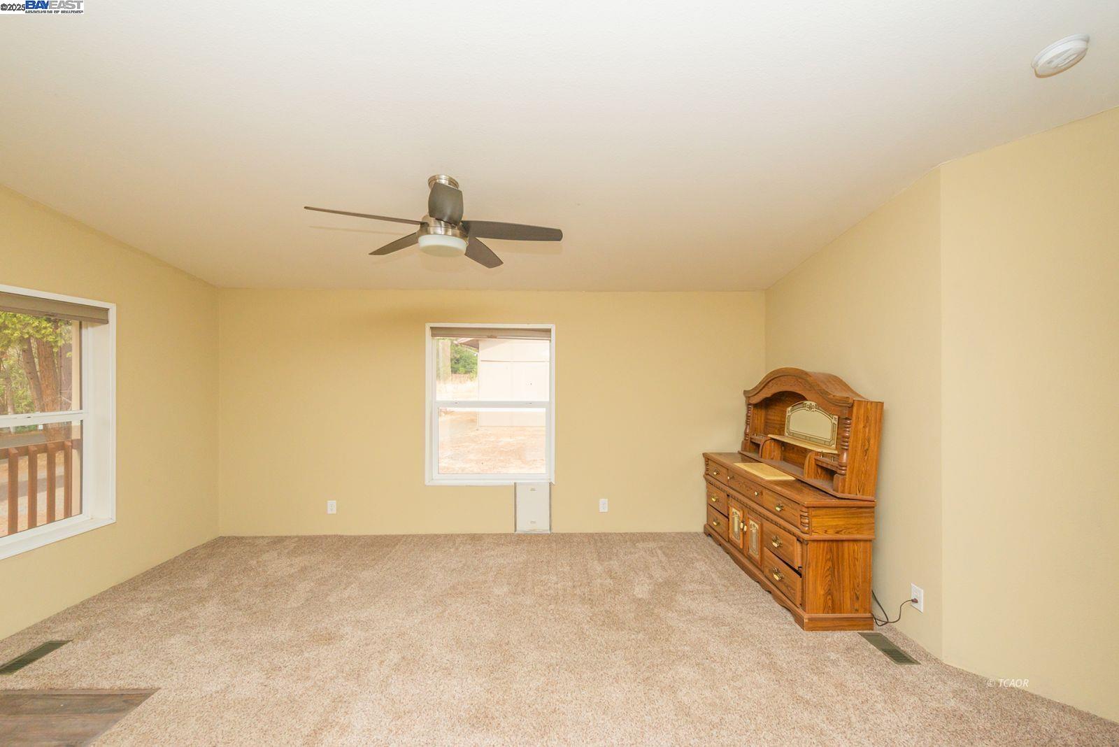 Detail Gallery Image 9 of 46 For 1260 East Weaver Creek Rd, Weaverville,  CA 96093 - 2 Beds | 2 Baths