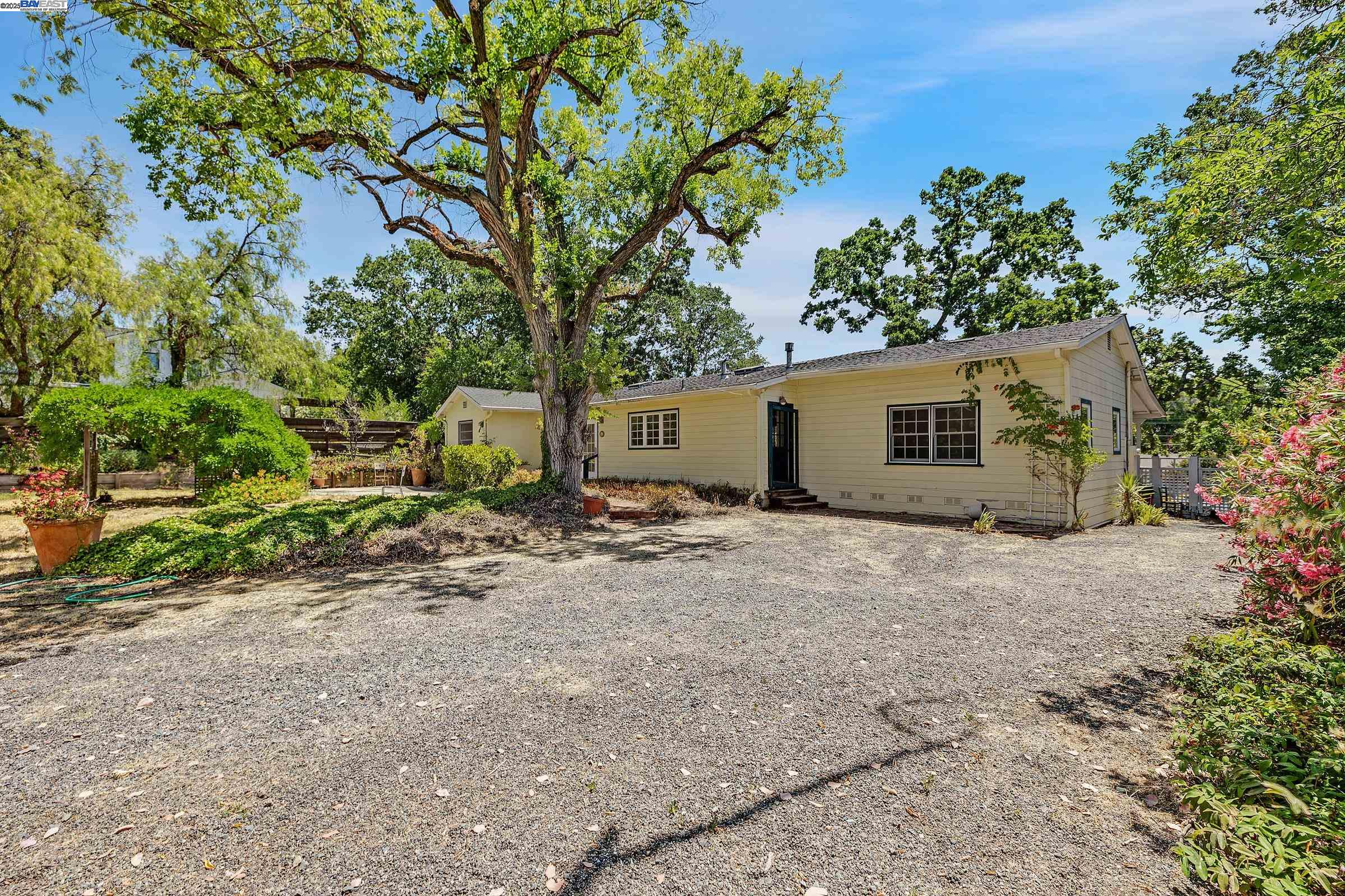 Detail Gallery Image 32 of 47 For 161 Bales Dr, Walnut Creek,  CA 94596 - 4 Beds | 2 Baths