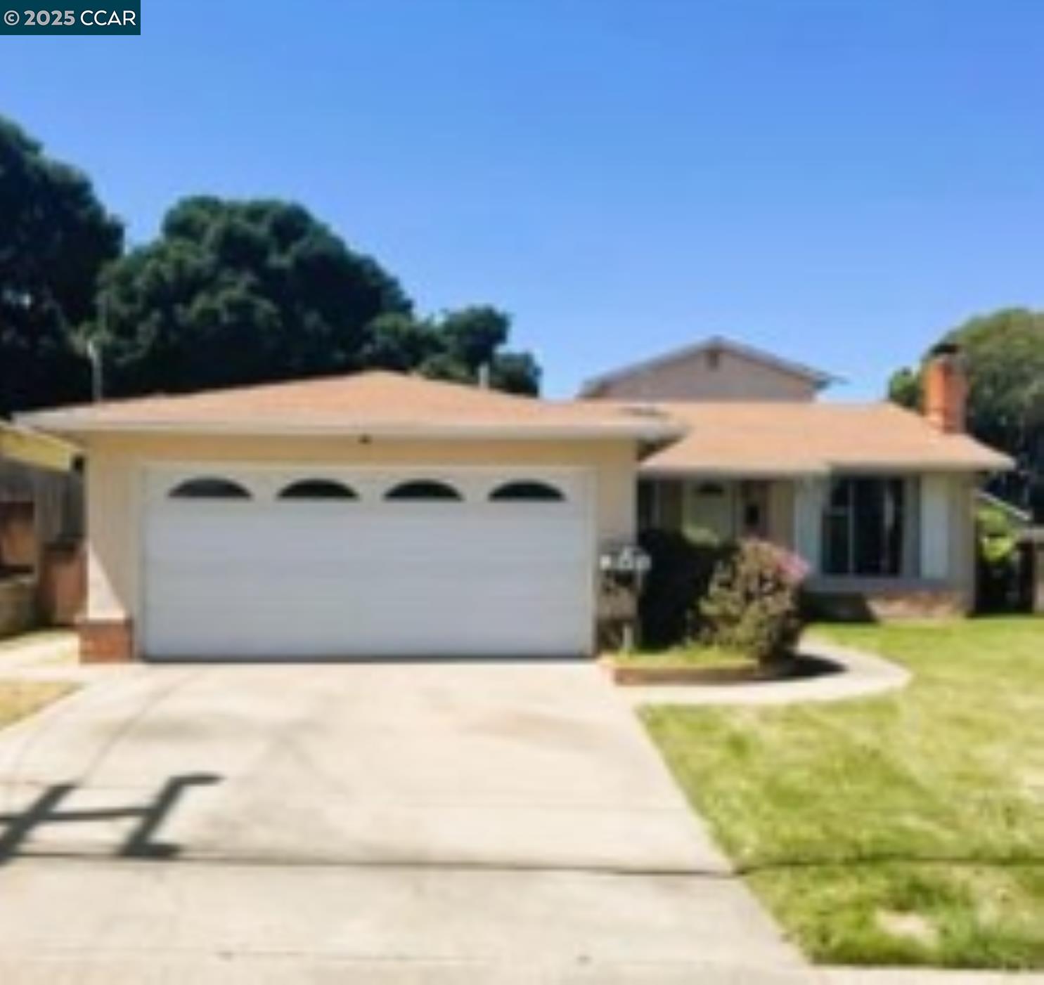 Detail Gallery Image 1 of 21 For 2771 Cornelius Dr, San Pablo,  CA 94806 - 5 Beds | 2 Baths