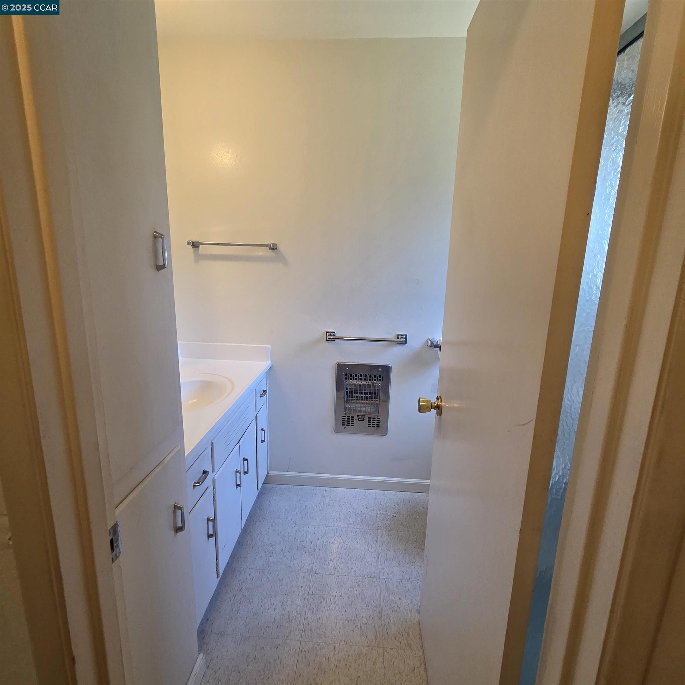 Detail Gallery Image 16 of 21 For 2771 Cornelius Dr, San Pablo,  CA 94806 - 5 Beds | 2 Baths