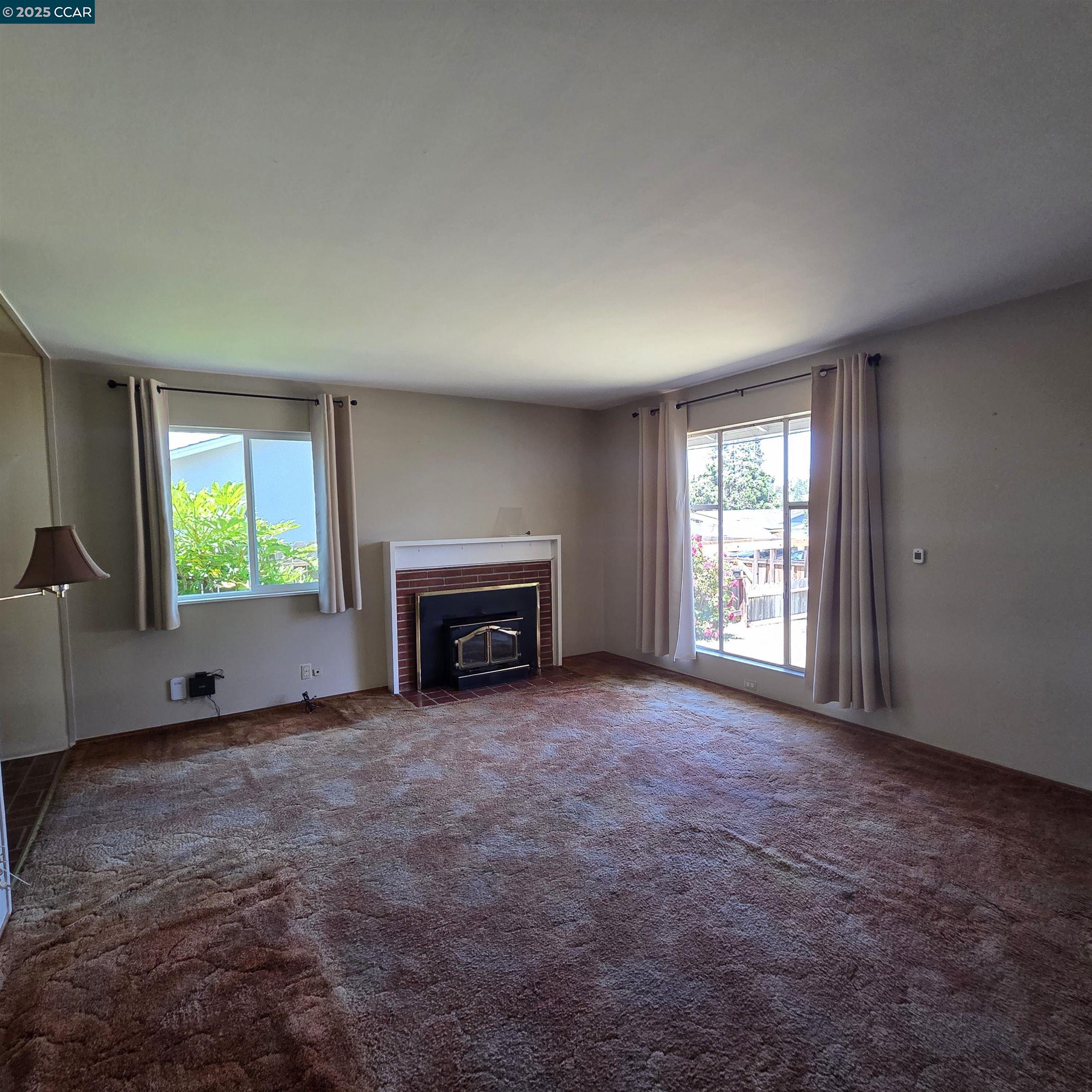 Detail Gallery Image 5 of 21 For 2771 Cornelius Dr, San Pablo,  CA 94806 - 5 Beds | 2 Baths