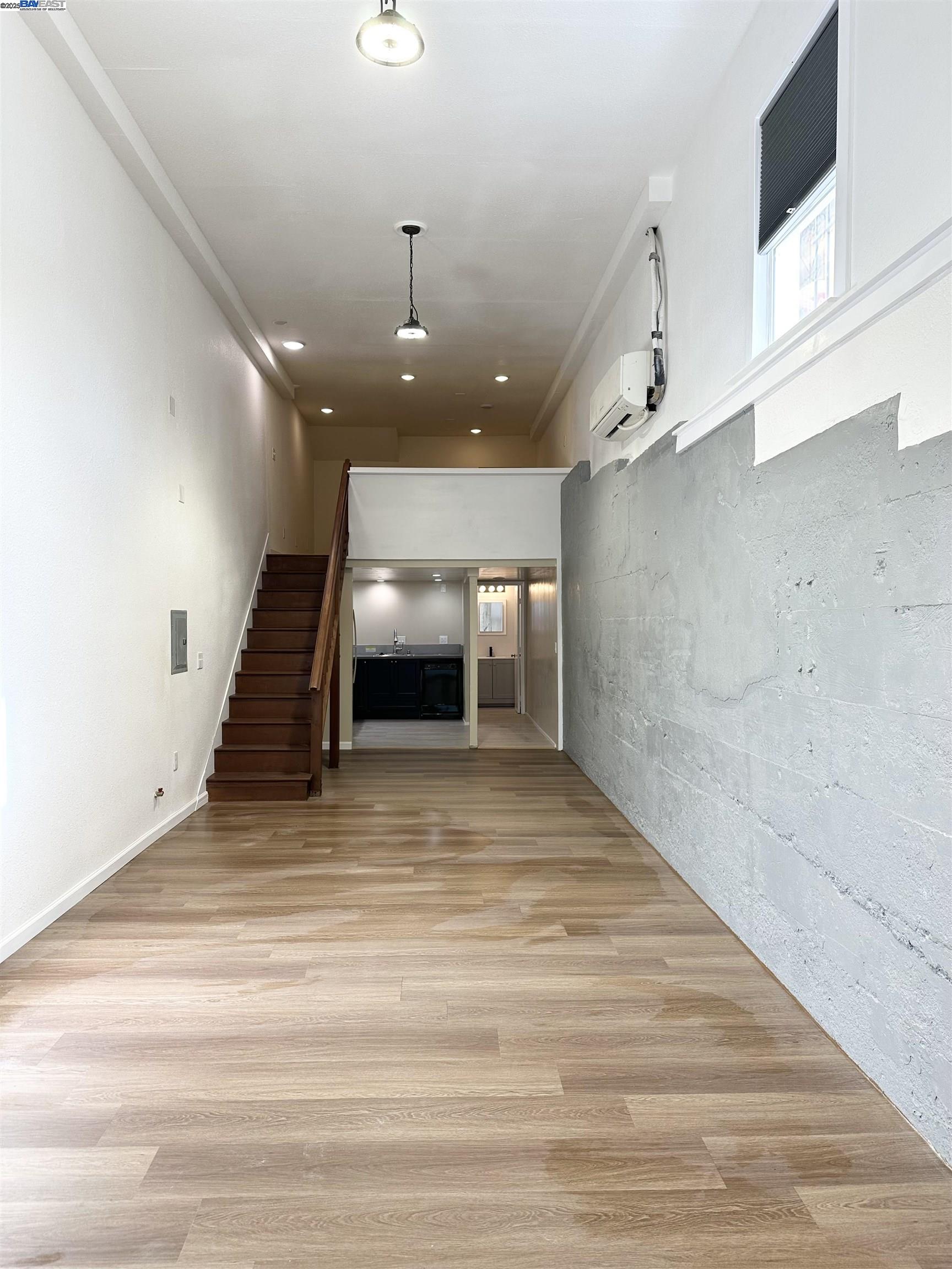 Detail Gallery Image 15 of 23 For 2246 23rd Ave, Oakland,  CA 94606 - – Beds | – Baths