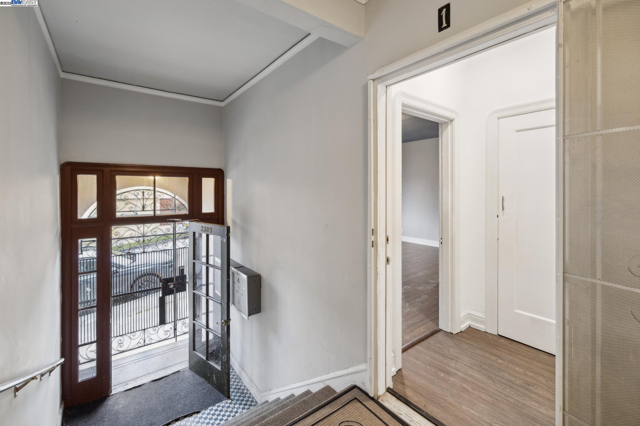 Detail Gallery Image 8 of 23 For 2246 23rd Ave, Oakland,  CA 94606 - – Beds | – Baths