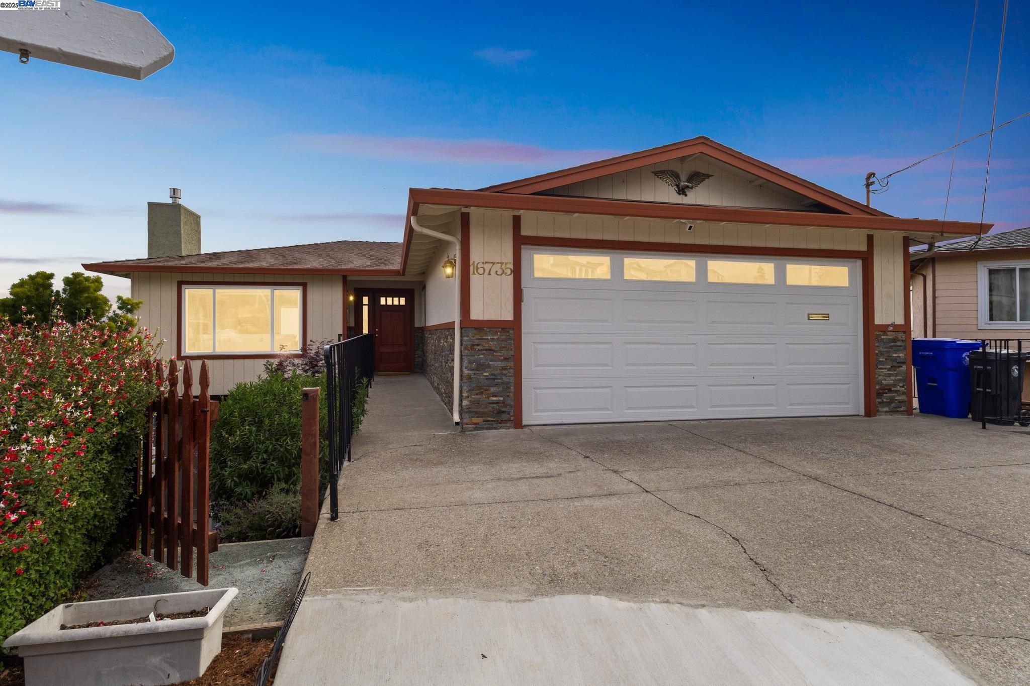Detail Gallery Image 1 of 1 For 16735 Cowell, Castro Valley,  CA 94578 - 3 Beds | 2/1 Baths