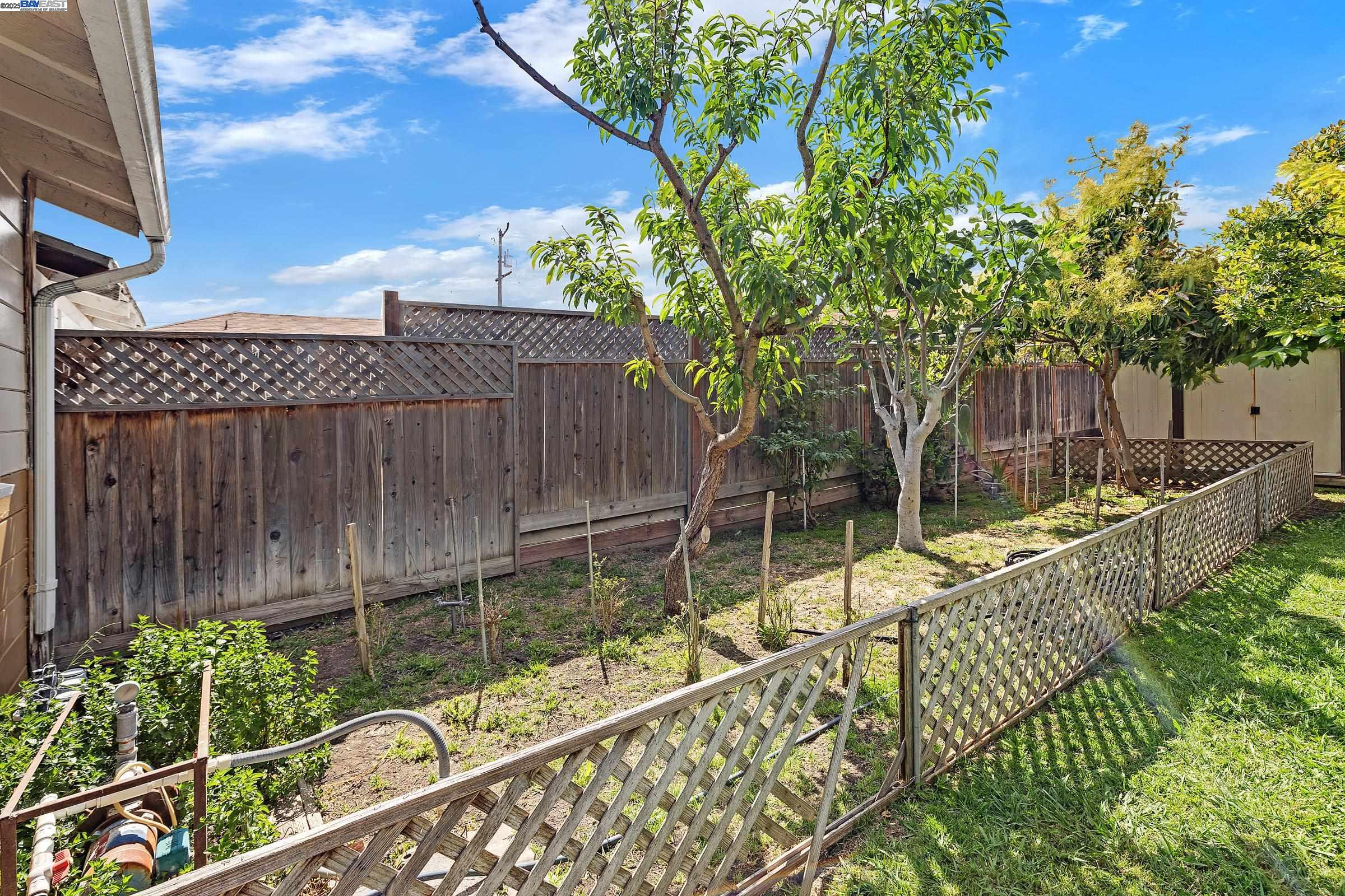 Detail Gallery Image 31 of 31 For 15028 Grenda St, San Leandro,  CA 94579 - 3 Beds | 1 Baths