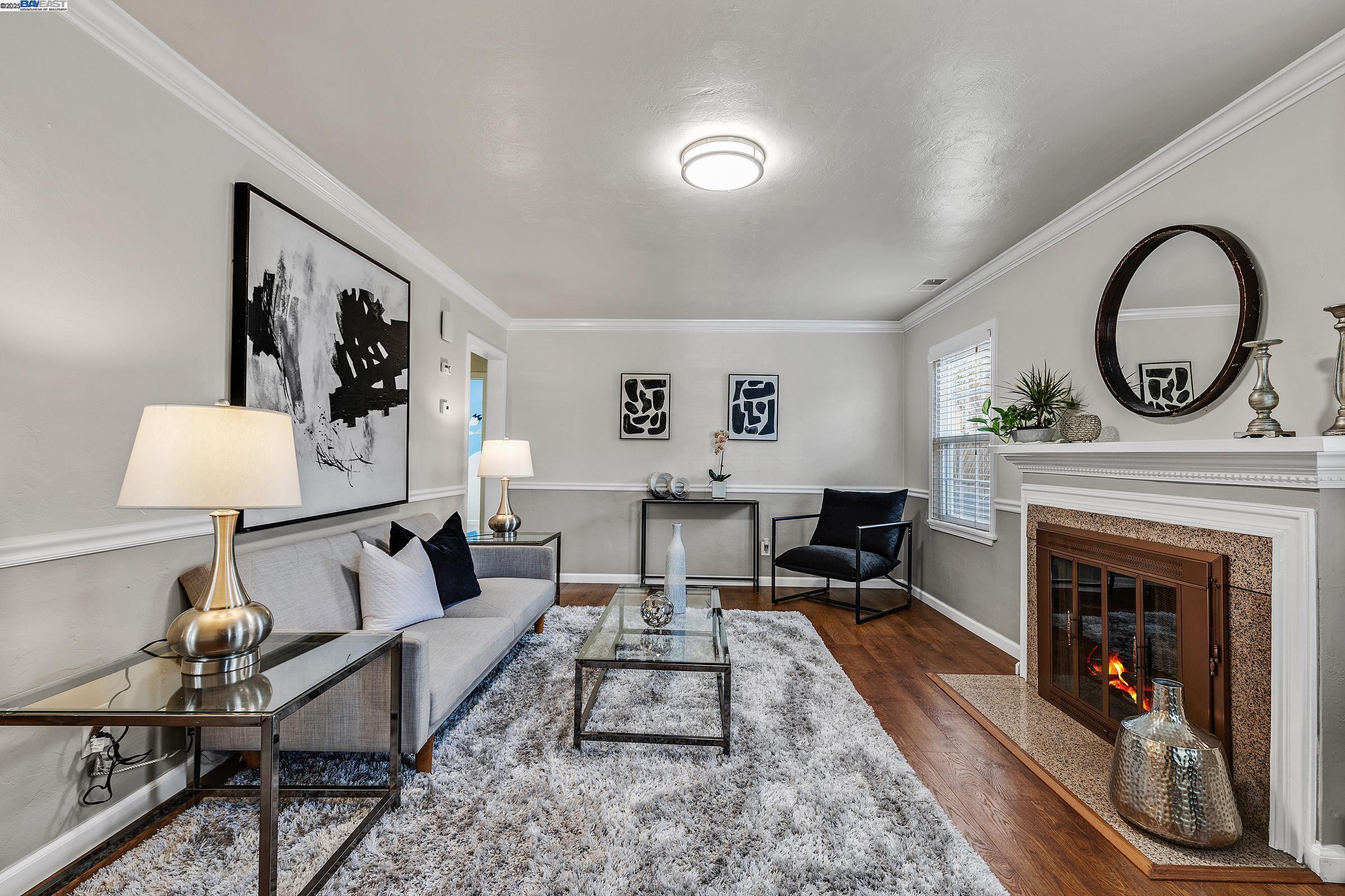 Detail Gallery Image 5 of 31 For 15028 Grenda St, San Leandro,  CA 94579 - 3 Beds | 1 Baths
