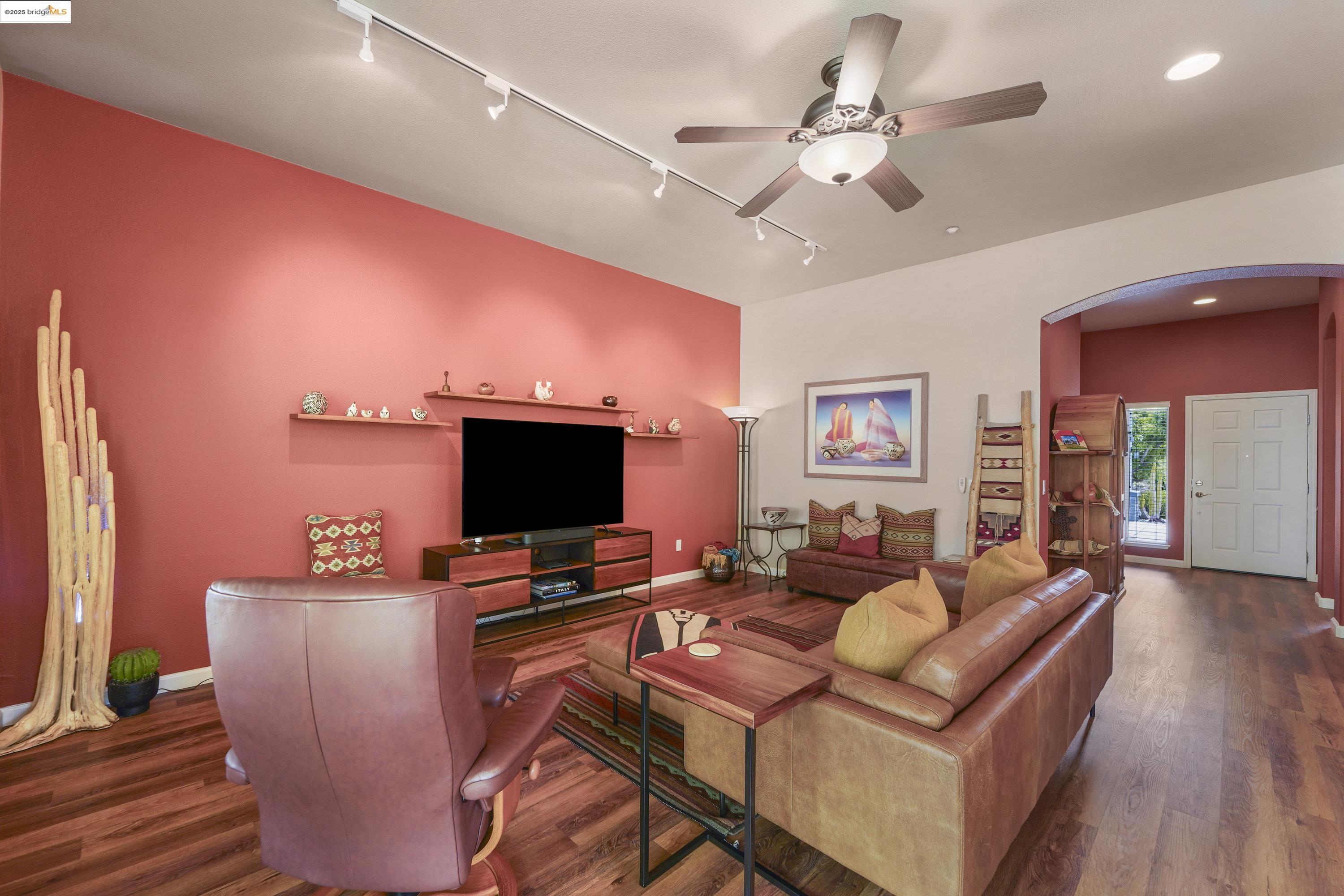 Detail Gallery Image 8 of 47 For 699 Stewart Way, Brentwood,  CA 94513 - 2 Beds | 2 Baths