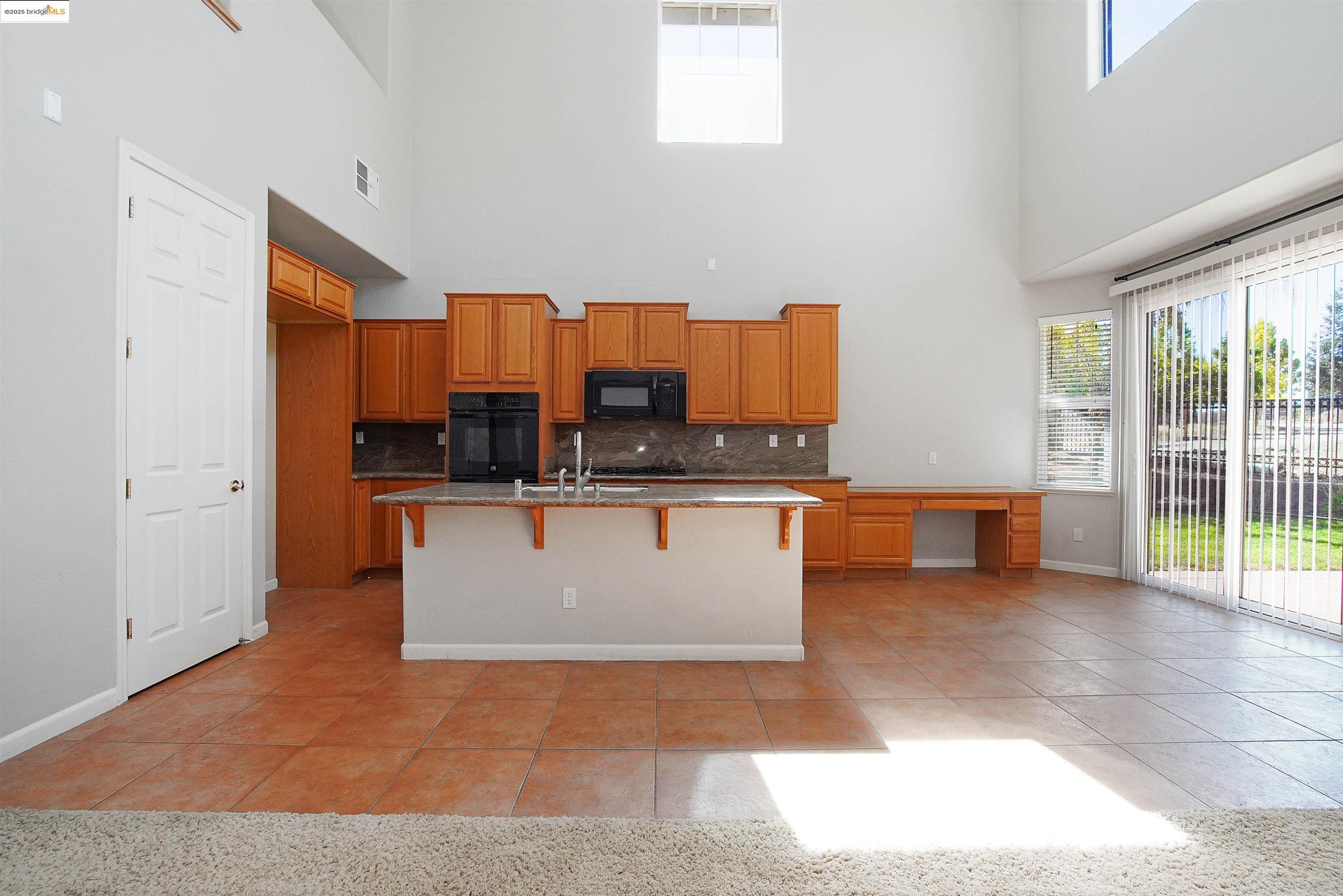 Detail Gallery Image 11 of 44 For 2765 Saint Andrews Dr, Brentwood,  CA 94513 - 4 Beds | 3/1 Baths