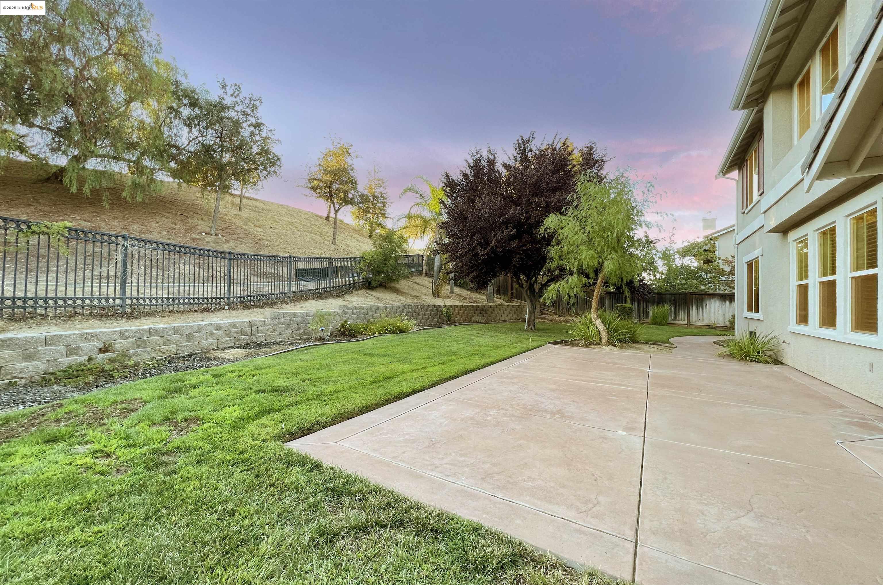 Detail Gallery Image 35 of 44 For 2765 Saint Andrews Dr, Brentwood,  CA 94513 - 4 Beds | 3/1 Baths