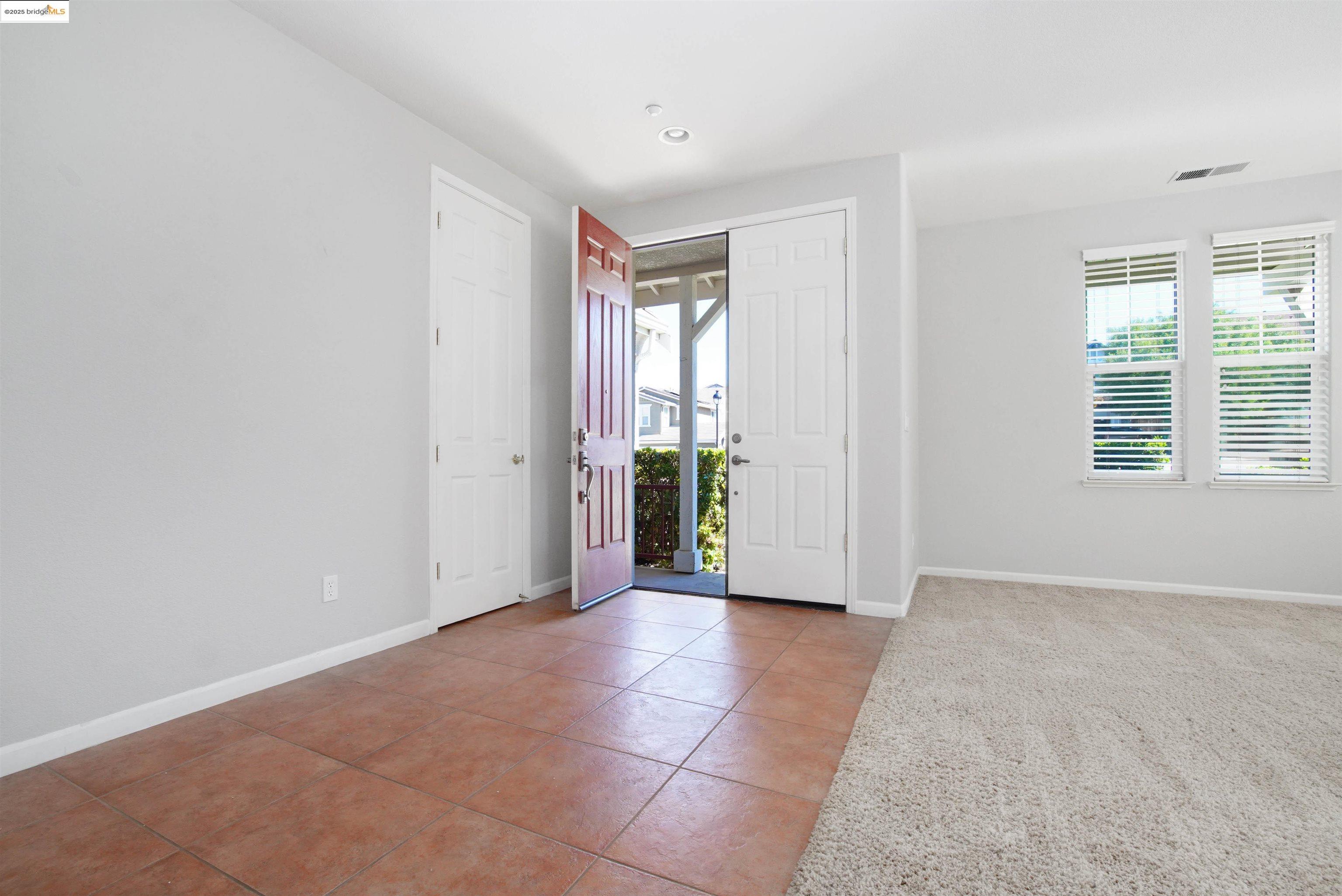 Detail Gallery Image 5 of 44 For 2765 Saint Andrews Dr, Brentwood,  CA 94513 - 4 Beds | 3/1 Baths