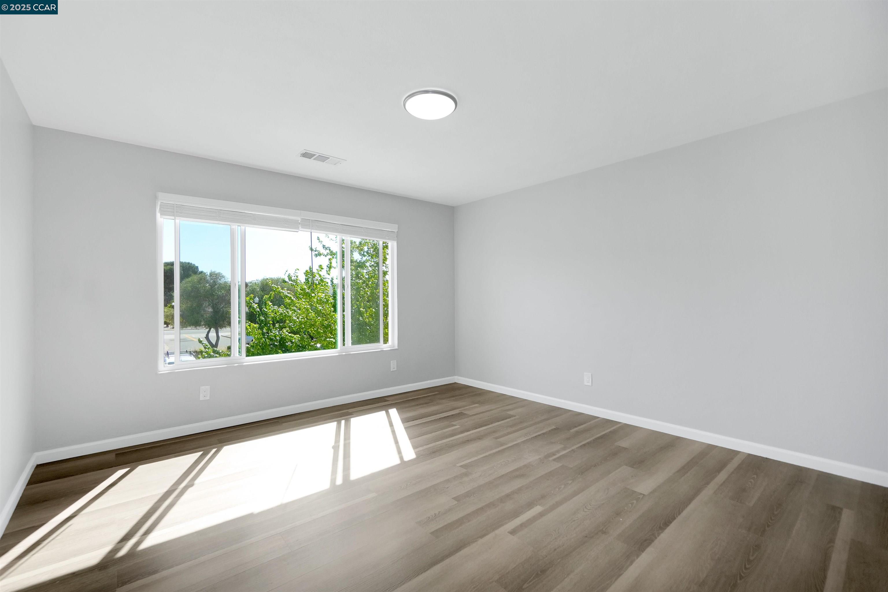 Detail Gallery Image 31 of 55 For 118 Raven Ct, Hercules,  CA 94547 - 4 Beds | 2/1 Baths