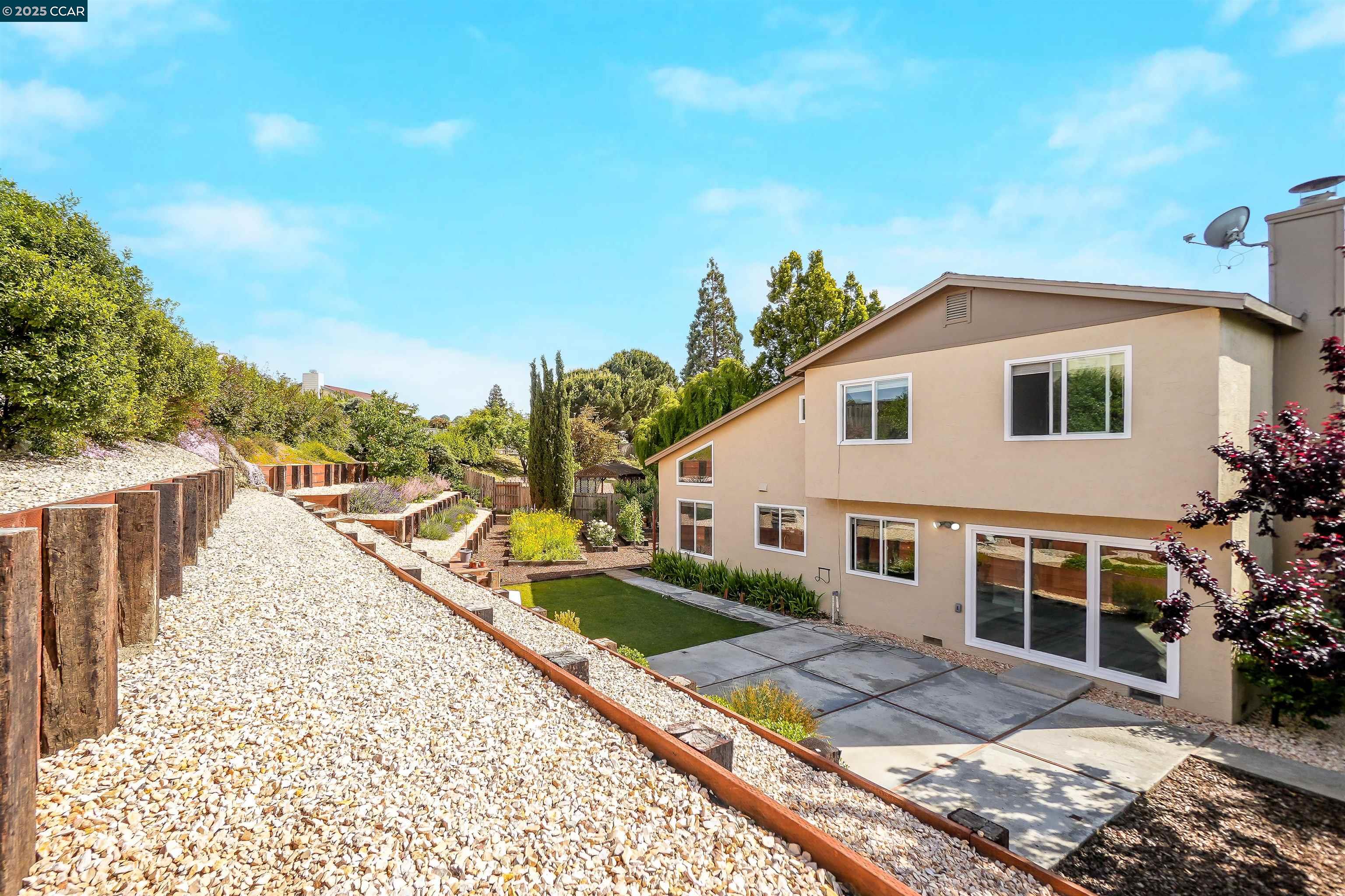 Detail Gallery Image 47 of 55 For 118 Raven Ct, Hercules,  CA 94547 - 4 Beds | 2/1 Baths