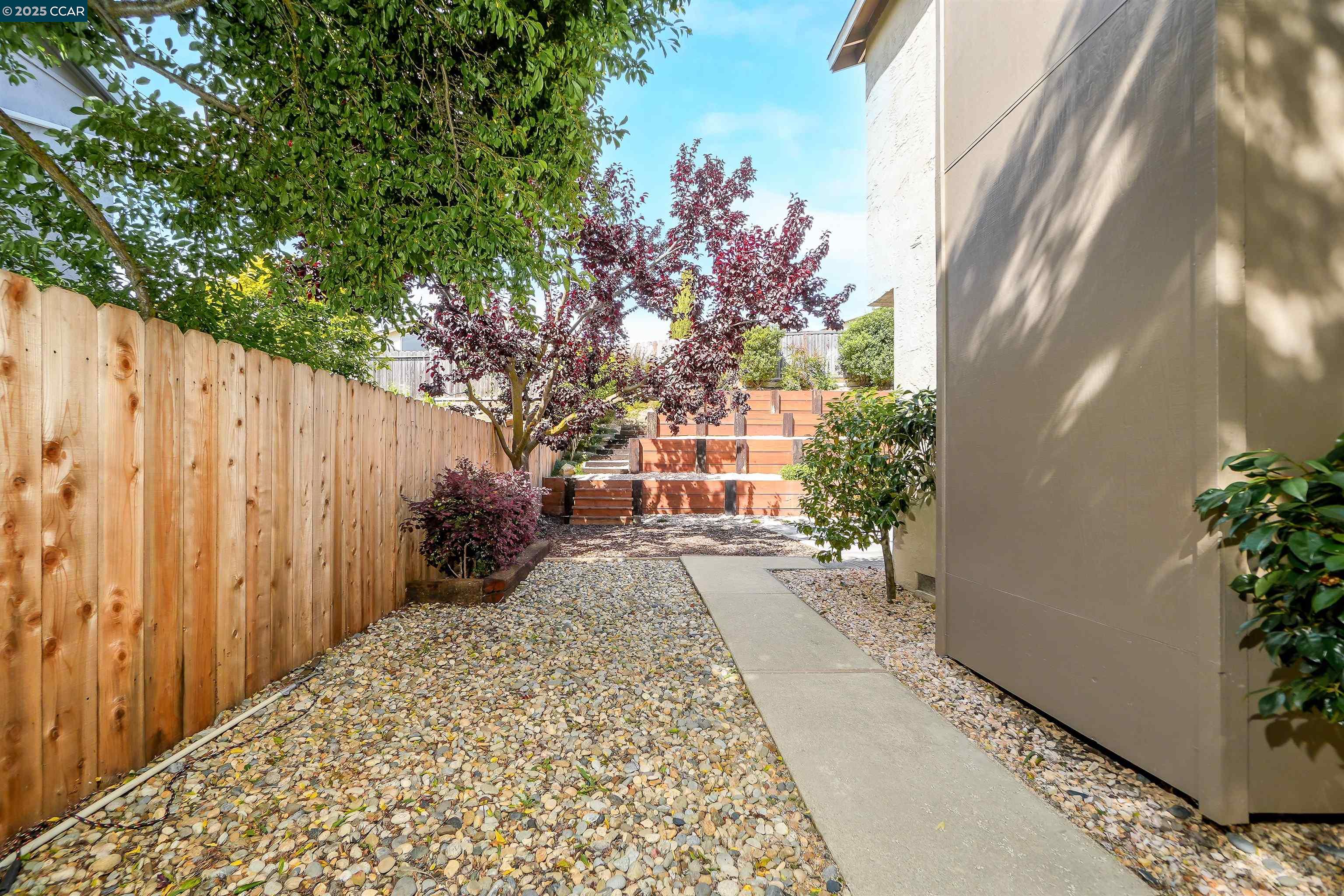Detail Gallery Image 48 of 55 For 118 Raven Ct, Hercules,  CA 94547 - 4 Beds | 2/1 Baths
