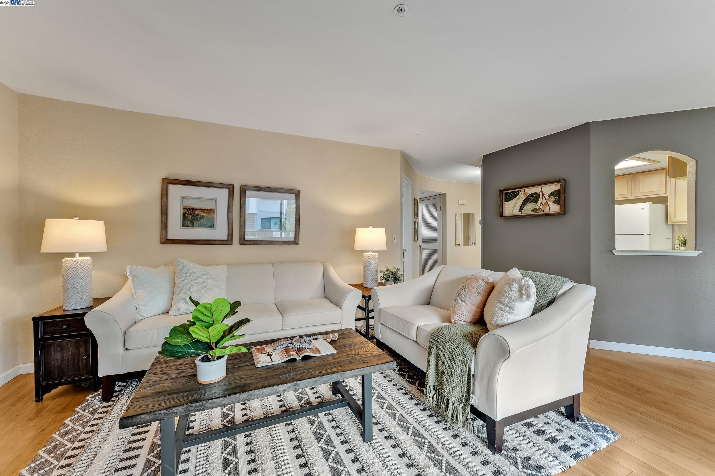 Detail Gallery Image 11 of 28 For 21239 Gary Dr 317d,  Hayward,  CA 94546 - 2 Beds | 2 Baths