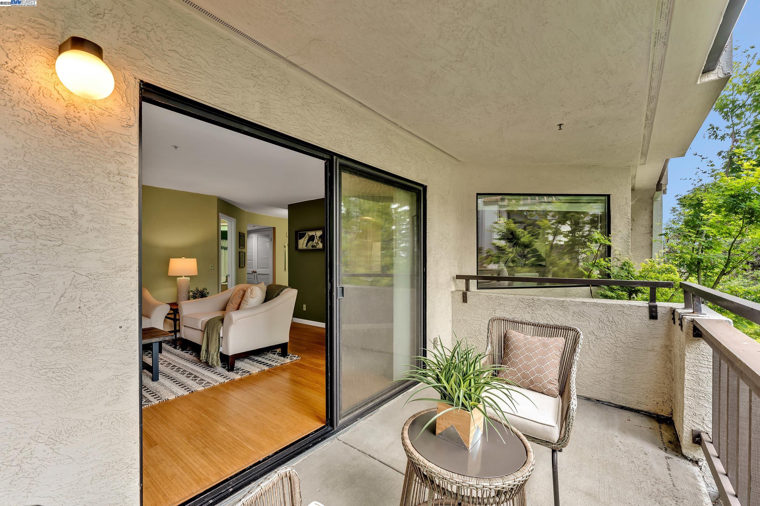 Detail Gallery Image 21 of 28 For 21239 Gary Dr 317d,  Hayward,  CA 94546 - 2 Beds | 2 Baths