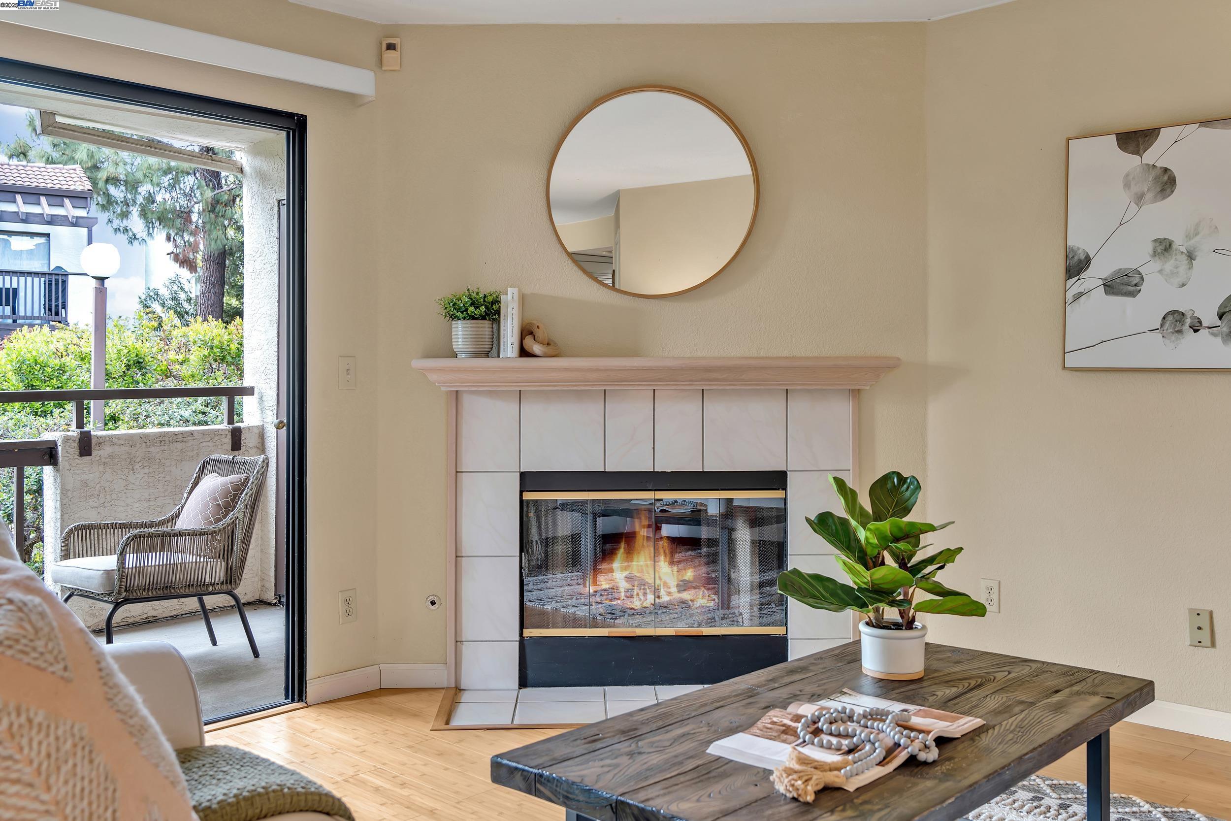 Detail Gallery Image 10 of 28 For 21239 Gary Dr 317d,  Hayward,  CA 94546 - 2 Beds | 2 Baths