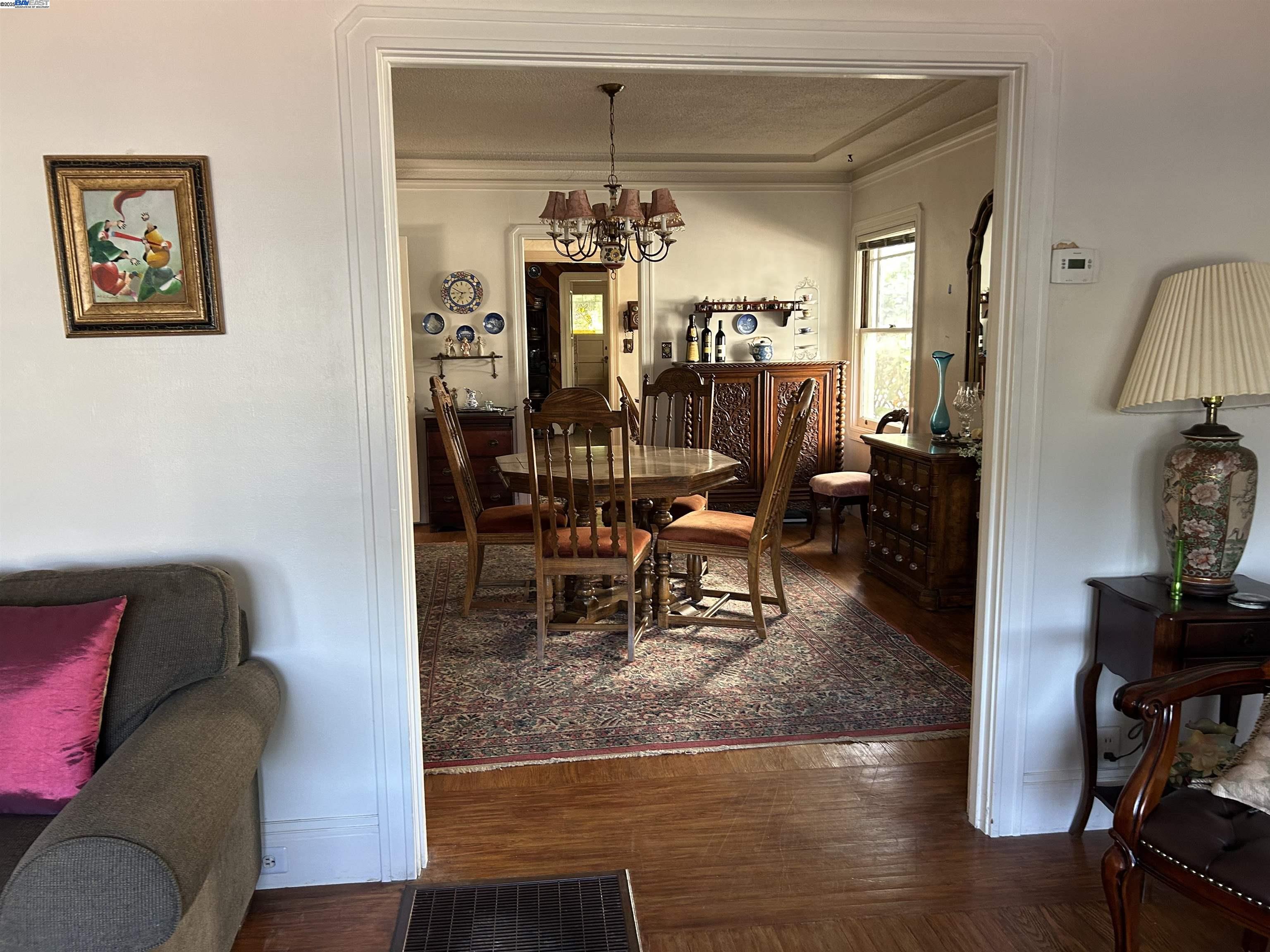 Detail Gallery Image 6 of 25 For 406 Begier Ave, San Leandro,  CA 94577 - 3 Beds | 1/1 Baths