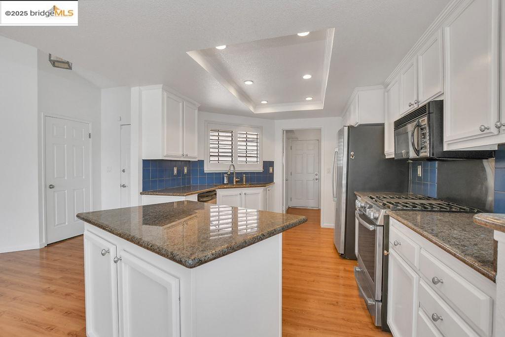 Detail Gallery Image 13 of 32 For 2136 Sand Point Rd, Discovery Bay,  CA 94505 - 3 Beds | 2 Baths