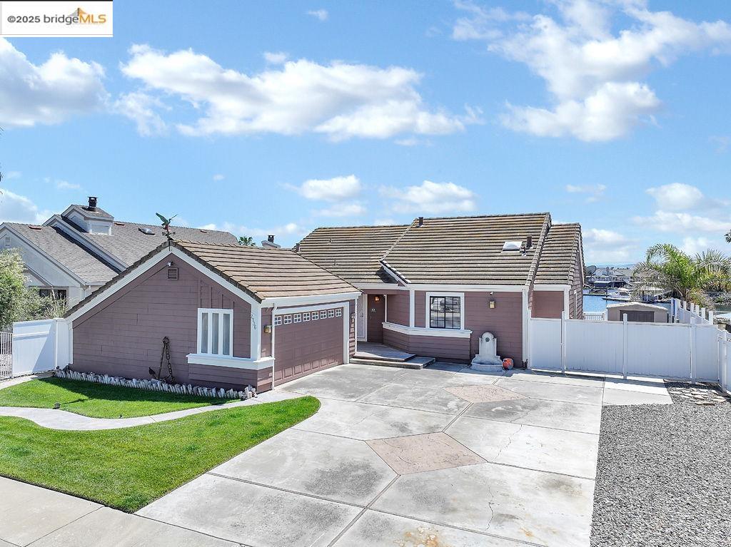 Detail Gallery Image 3 of 32 For 2136 Sand Point Rd, Discovery Bay,  CA 94505 - 3 Beds | 2 Baths