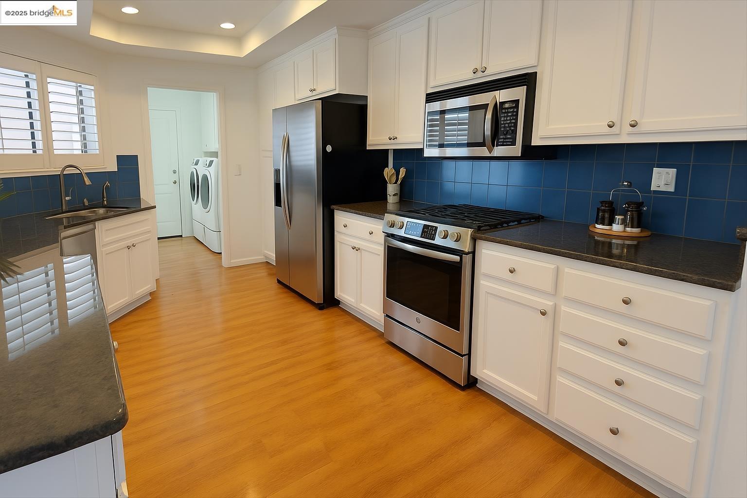 Detail Gallery Image 5 of 21 For 2136 Sand Point Rd, Discovery Bay,  CA 94505 - 3 Beds | 2 Baths