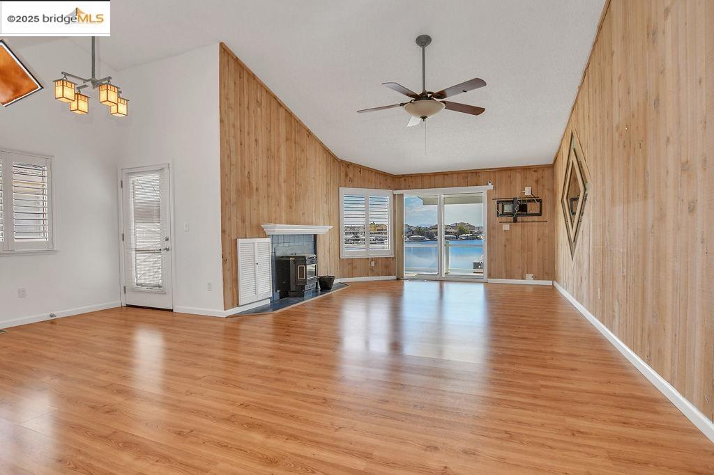 Detail Gallery Image 6 of 32 For 2136 Sand Point Rd, Discovery Bay,  CA 94505 - 3 Beds | 2 Baths