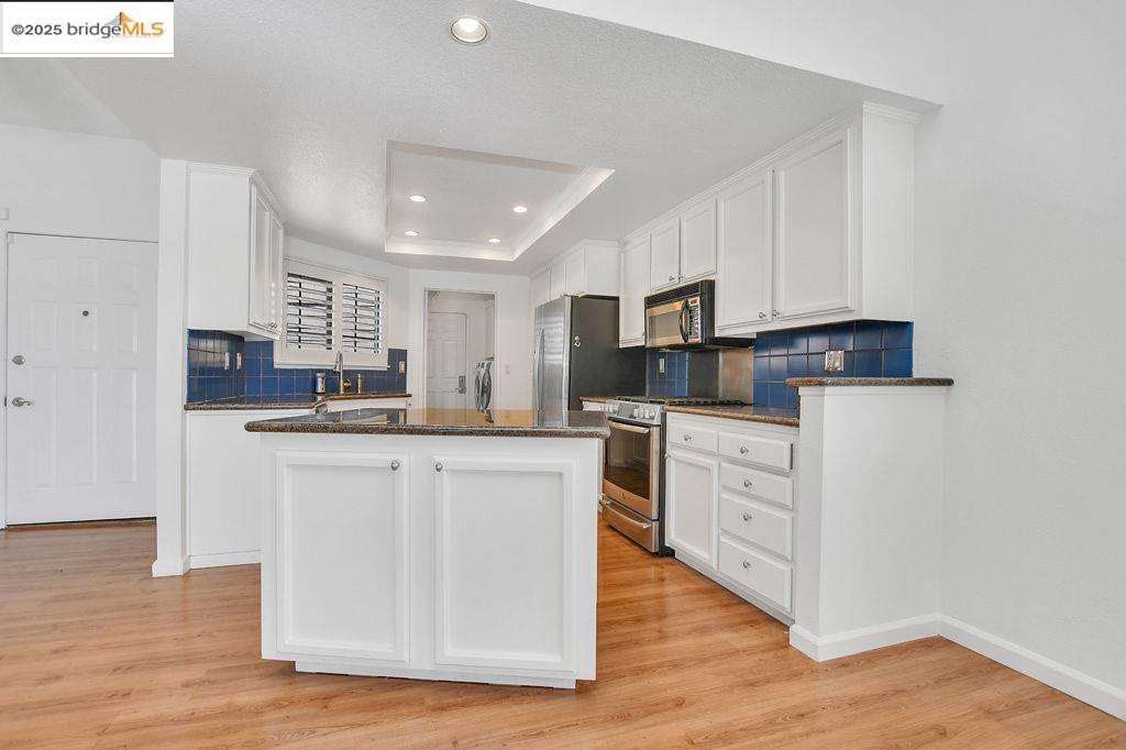 Detail Gallery Image 9 of 32 For 2136 Sand Point Rd, Discovery Bay,  CA 94505 - 3 Beds | 2 Baths
