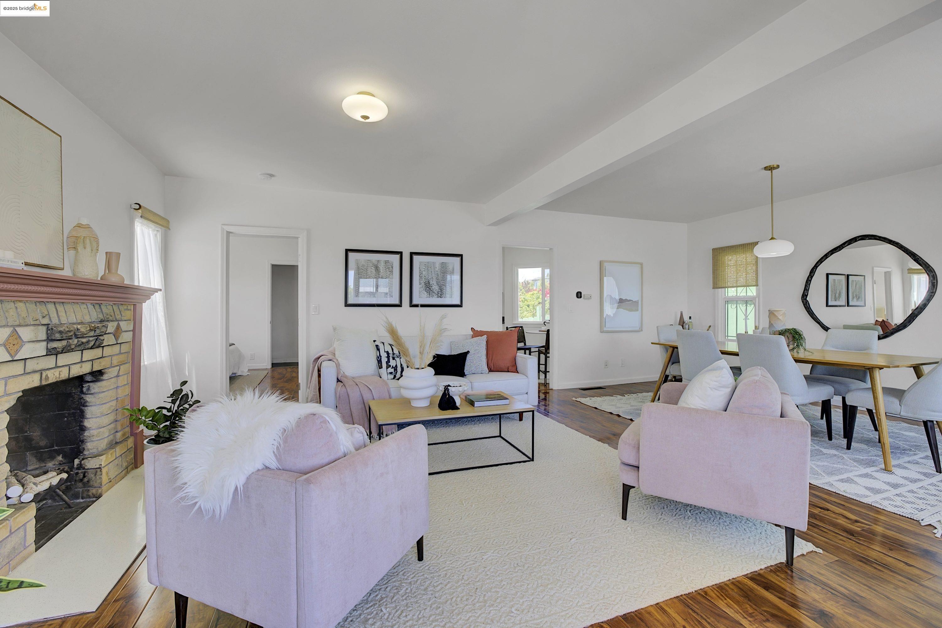 Detail Gallery Image 2 of 37 For 3515 Coolidge Ave, Oakland,  CA 94602 - 2 Beds | 1/1 Baths